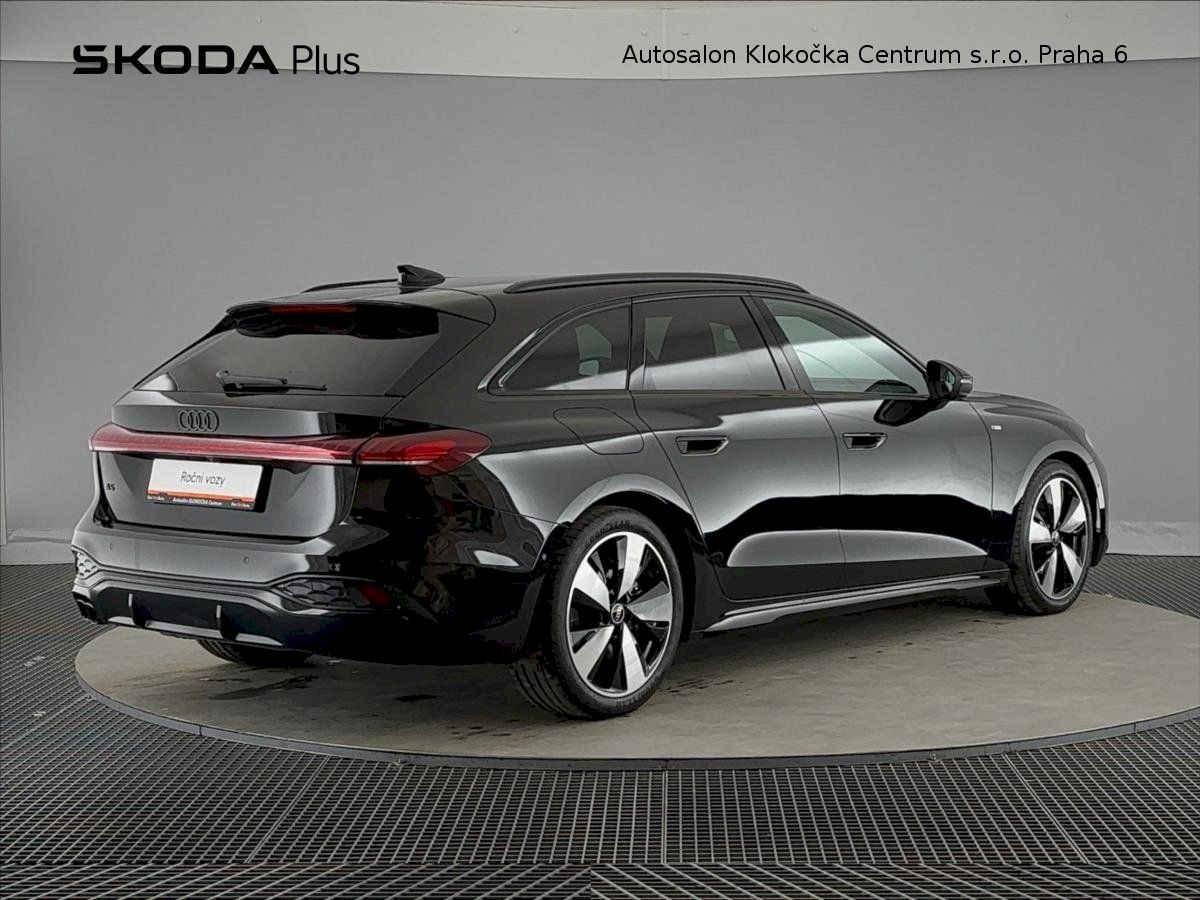 Audi A5, 2.0TDI150 kW S-line 7Stronic - fotka 2