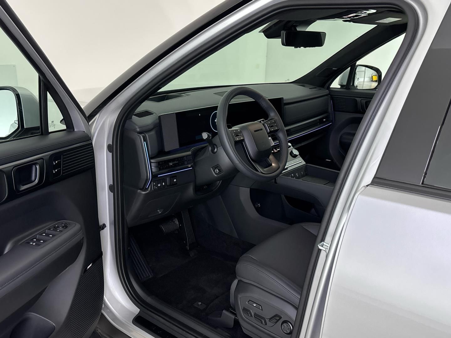 Hyundai Santa Fe, 1.6 T-Gdi HEV / 176 kW Calligr - fotka 6