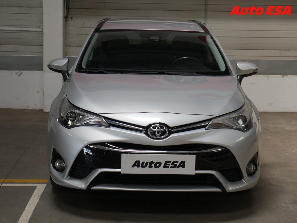 Toyota Avensis, 1.8i,2.maj,ČR,AT - fotka 2