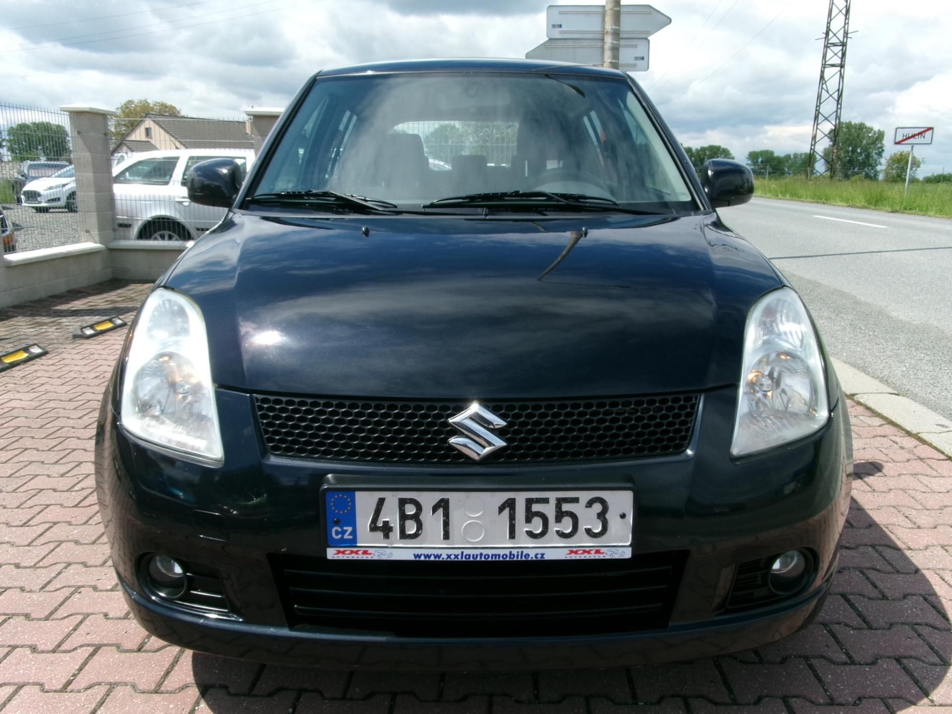 Suzuki Swift, 1,3i KLIMA VÝHŘEV ČR - fotka 3