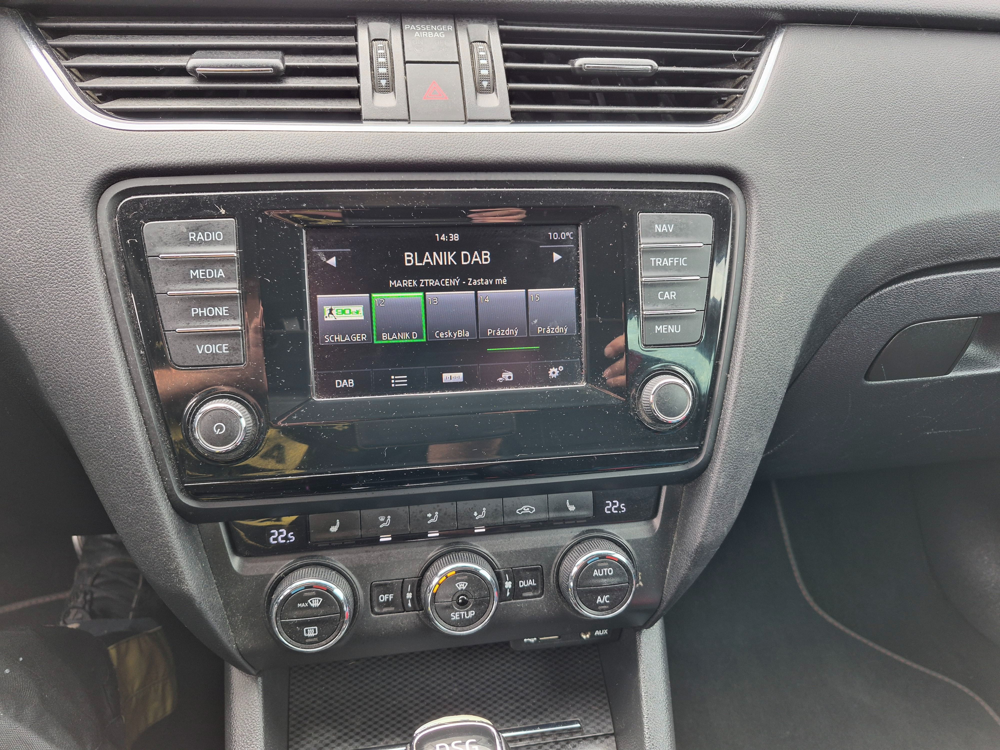 Škoda Octavia, RS,2.0 TDi135kw,DSG,závěs,serv - fotka 4