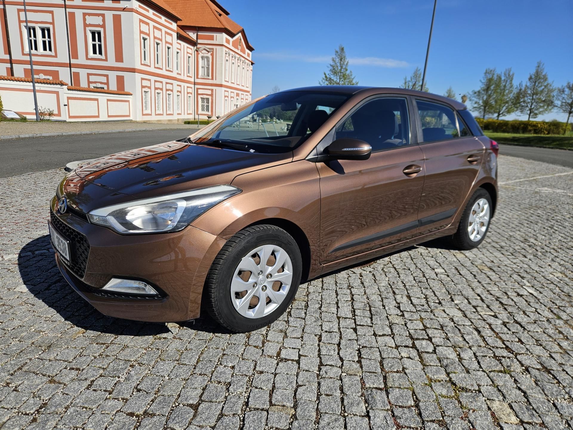 Hyundai i20, HEZKÝ STAV, SPLÁTKY