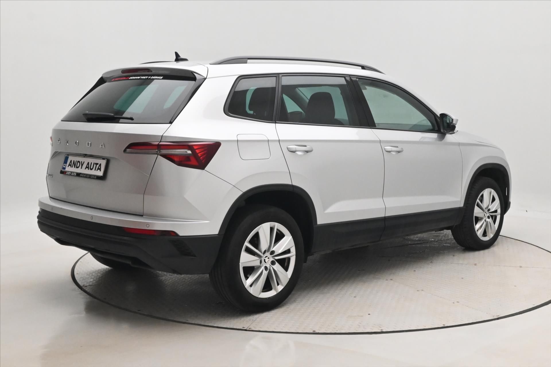 Škoda Karoq, 2,0 TDI 85kW DSG Ambition VŮZ - fotka 5