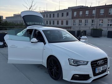 2.0 TDI S-line Sportback 140kW