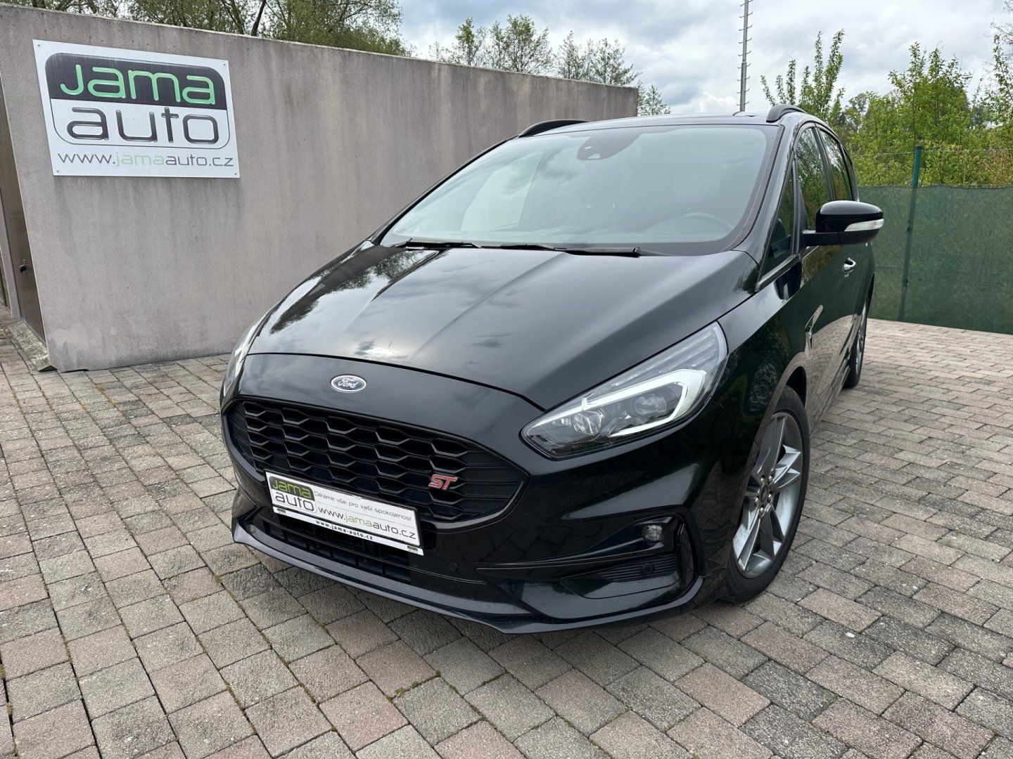Ford S-MAX, 2.0EcoBlue 177kW ST-Line TAŽNÉ - fotka 2