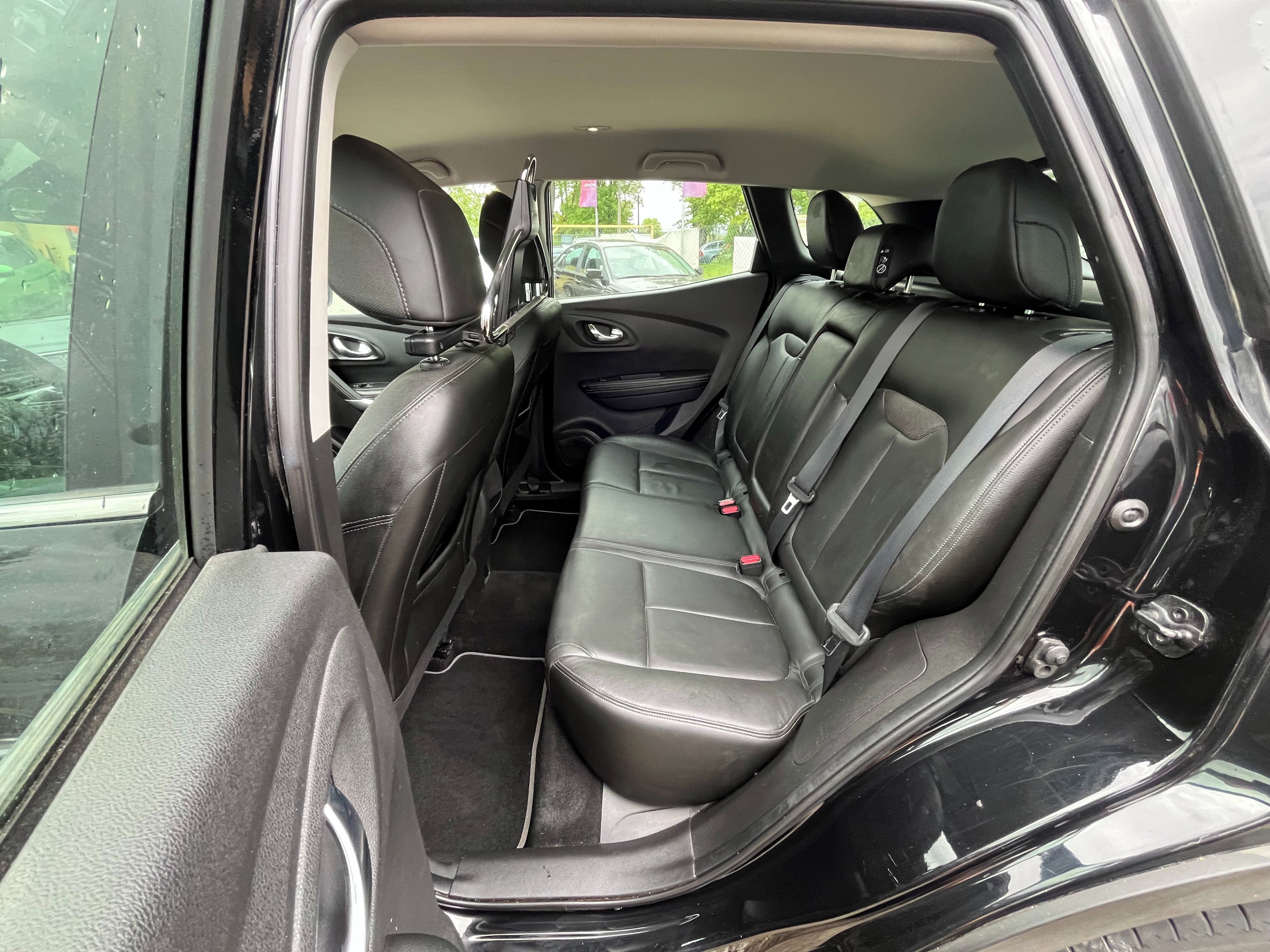 Renault Kadjar, 1.6DCi 4x4 výbava! nez.topení - fotka 6