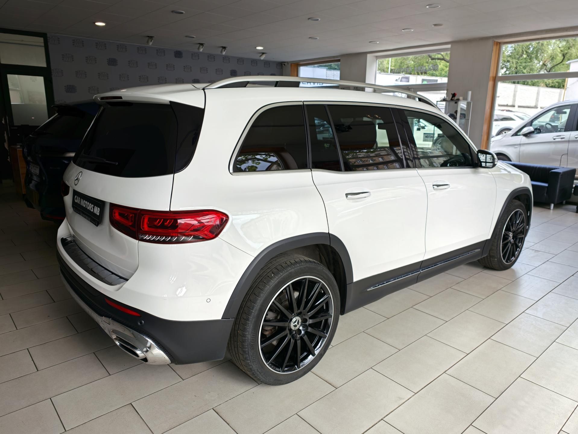 Mercedes-Benz GLB, 200d 4M AMG 7míst - fotka 4
