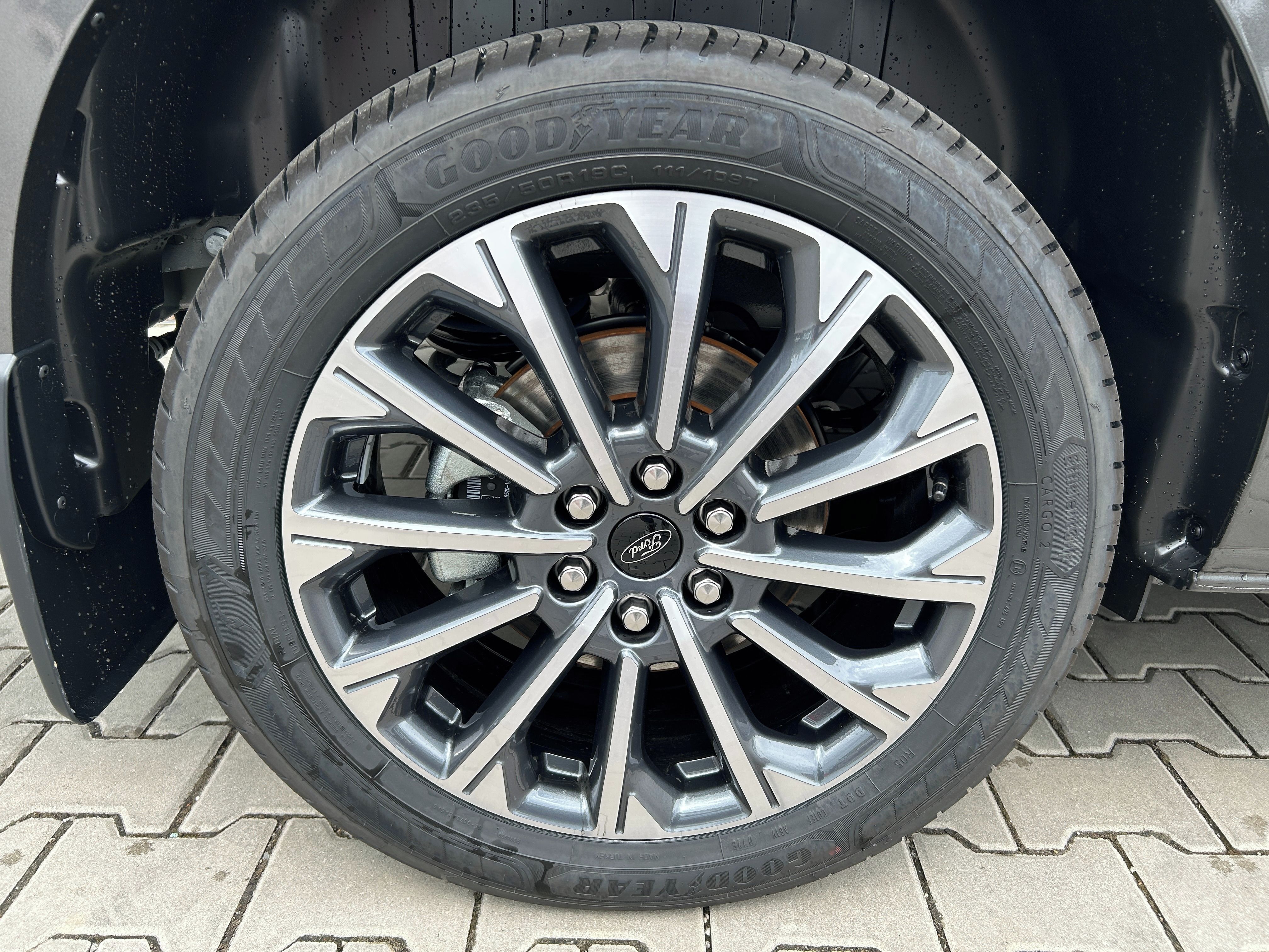 Ford Tourneo Custom, Titanium X L2 2.0EcoBlue 125kW - fotka 6
