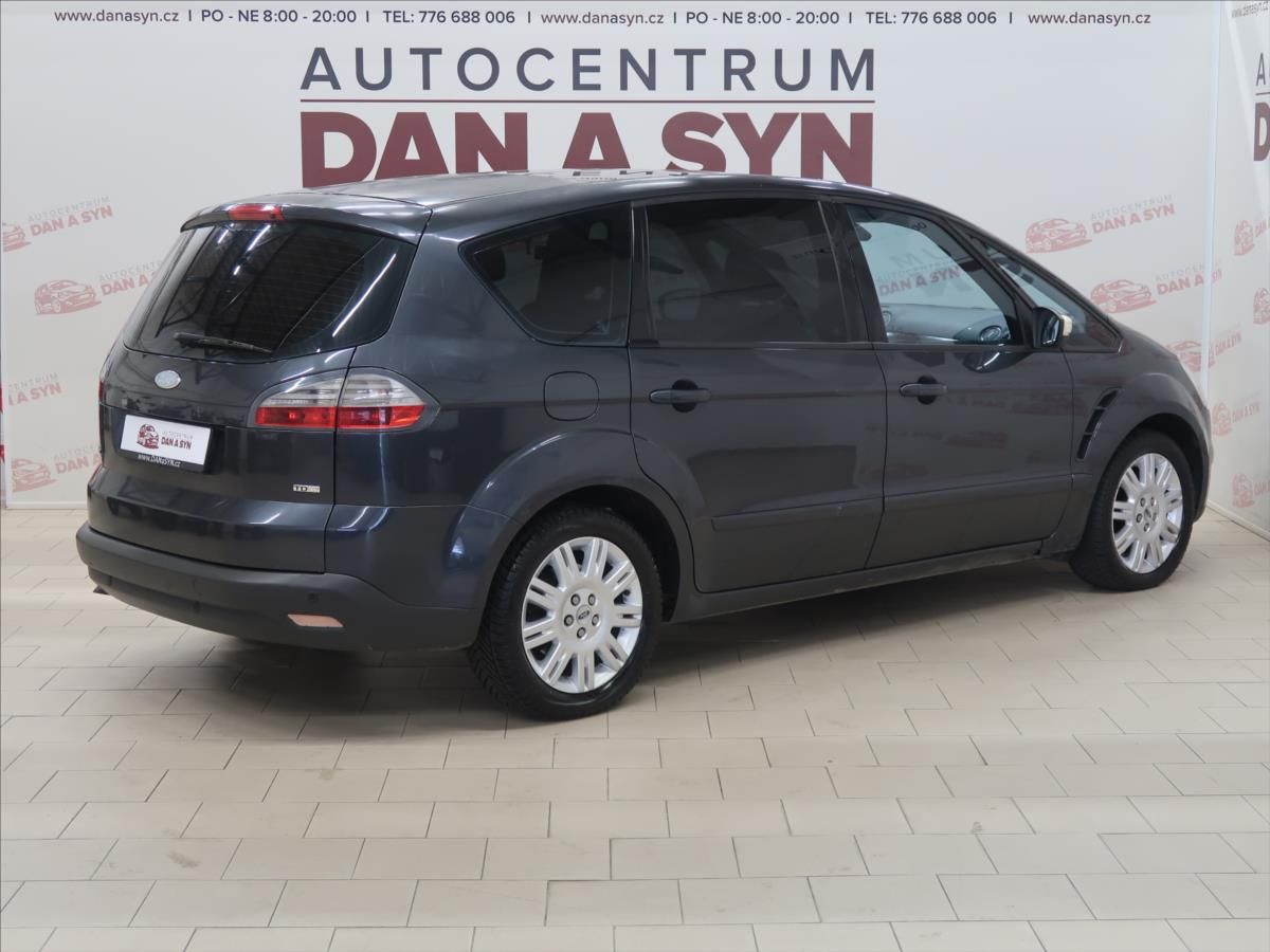 Ford S-MAX, 2,0 TDCi AUTOMAT - fotka 4