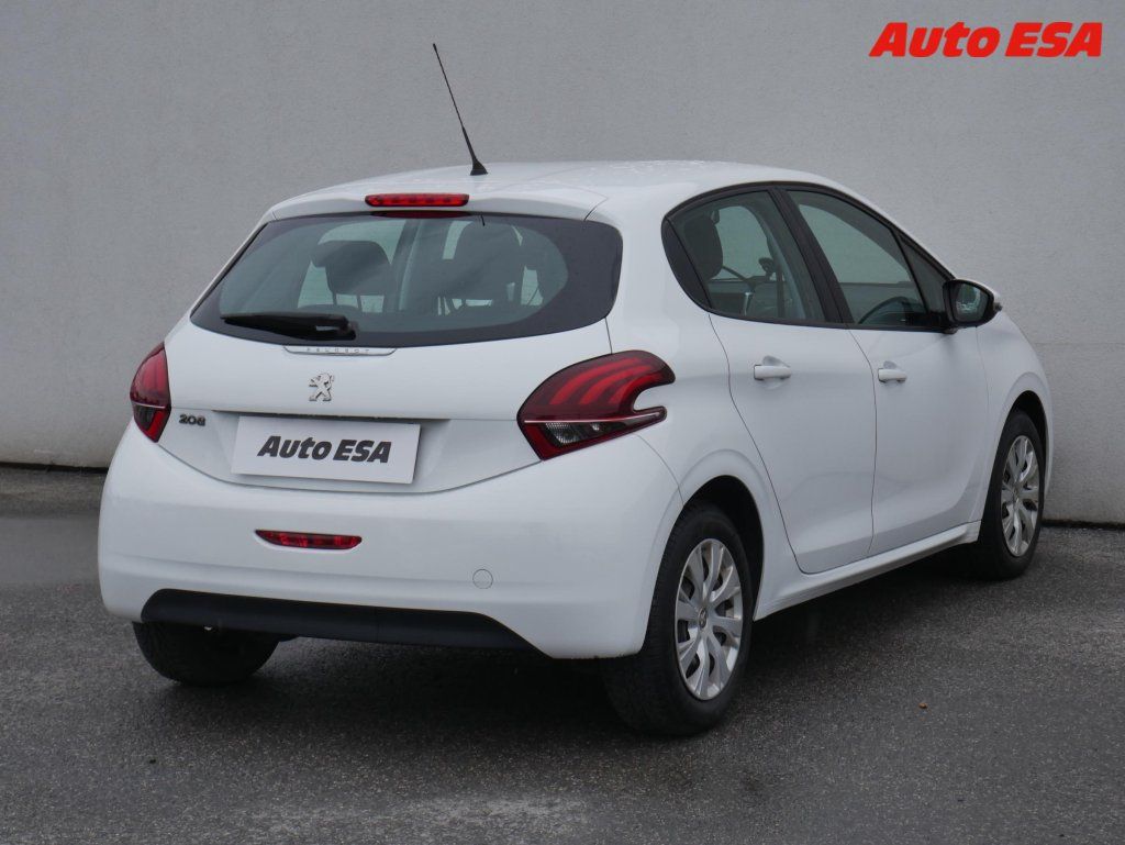 Peugeot 208, 1.2 Puretech - fotka 4