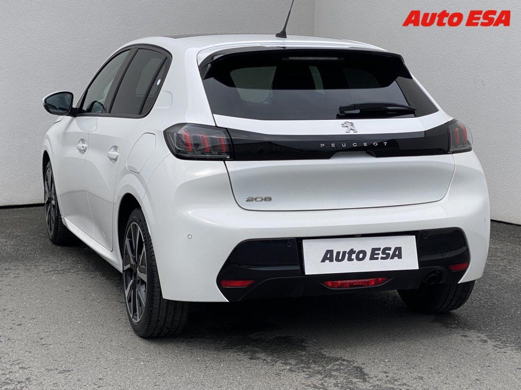Peugeot 208, 1.2,Allure - fotka 6