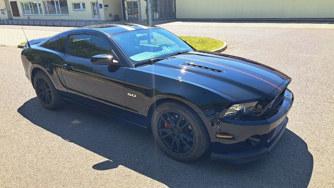Ford Mustang, Ford Mustang GT 5.0 V8 – MANUÁ - fotka 4