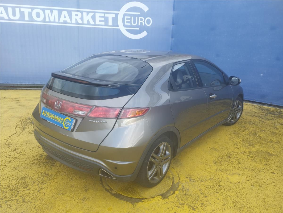 Honda Civic, 1,8 V-TEc 103KW AUTOMAT - fotka 4