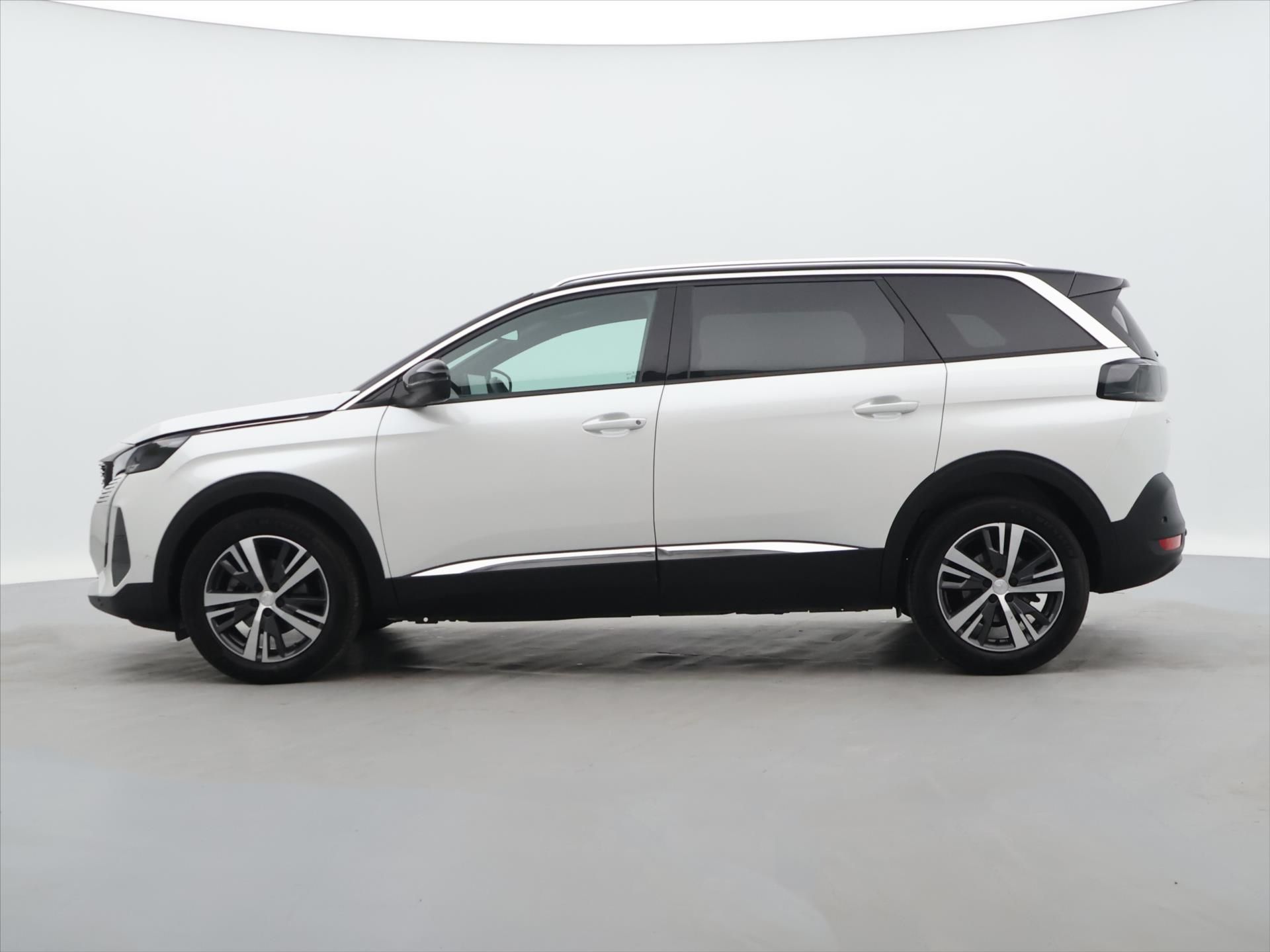 Peugeot 5008, 1,2 PT 96kW Allure 7-Míst CZ - fotka 4