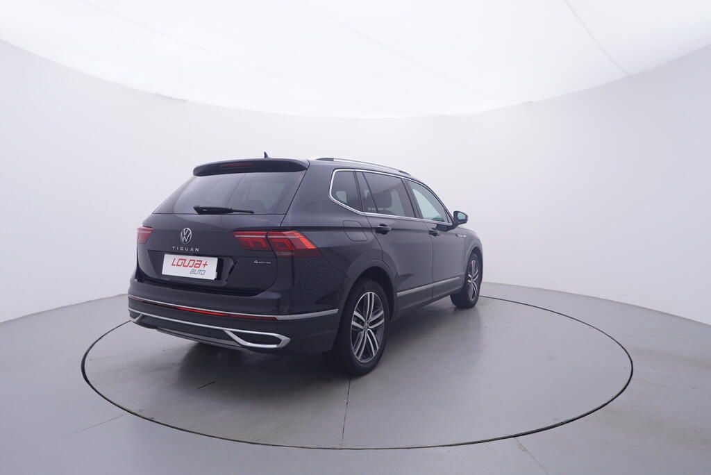 Volkswagen Tiguan, Elegance 2.0 TSI 140 kW - fotka 5