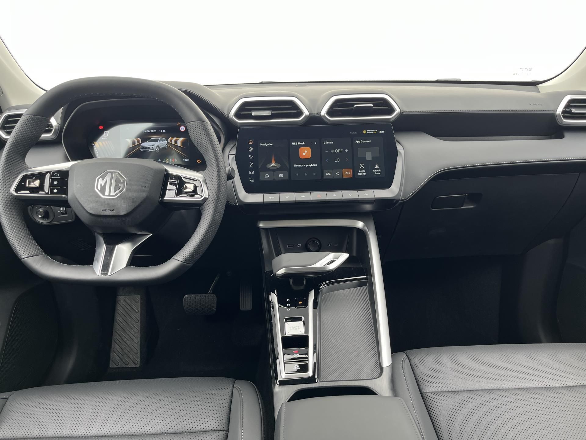 MG ZS, 1.5 Hybrid / 145 kW EXCLUSIVE - fotka 6