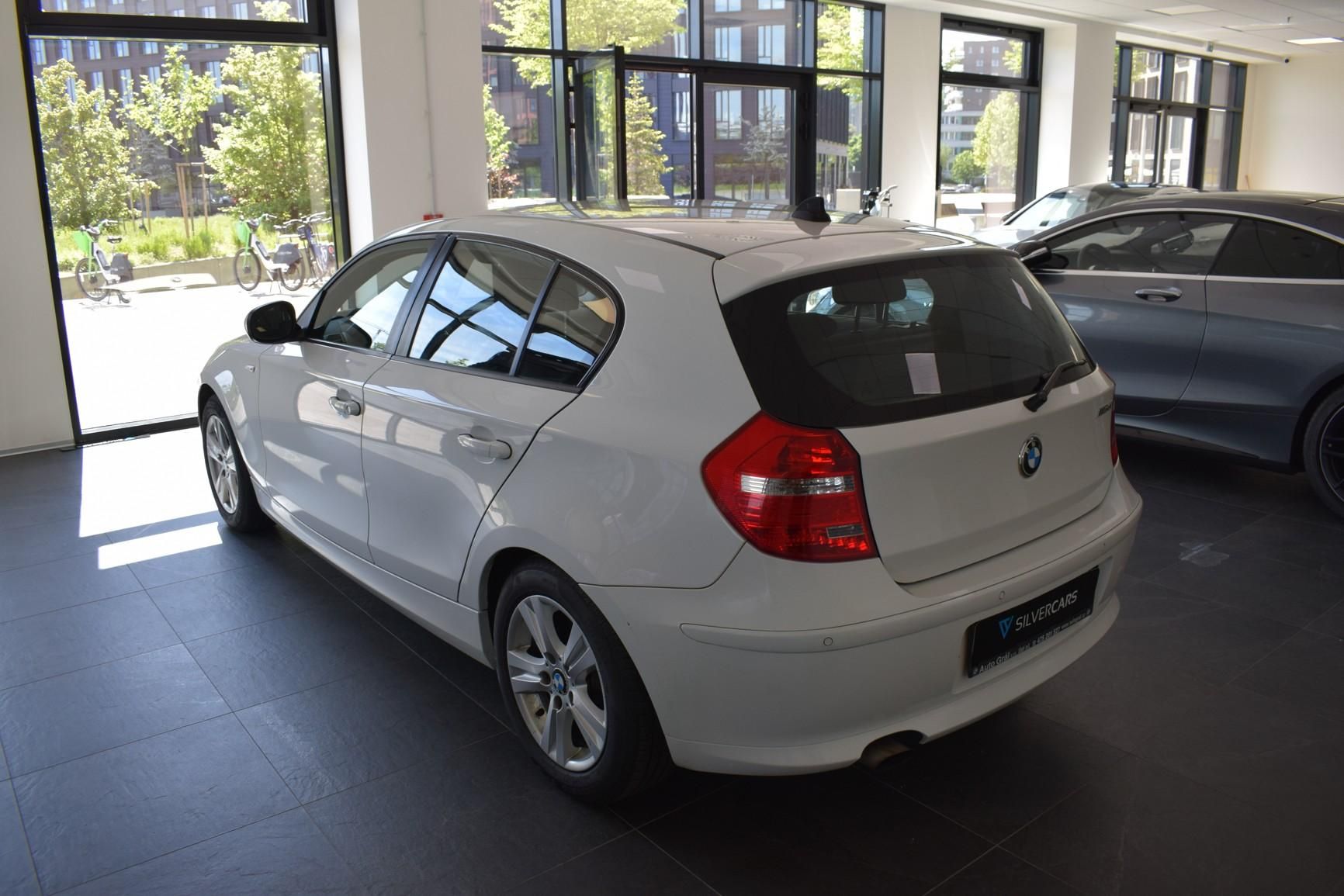BMW Řada 1, 116d 1.maj koupeno CZ Invelt - fotka 4