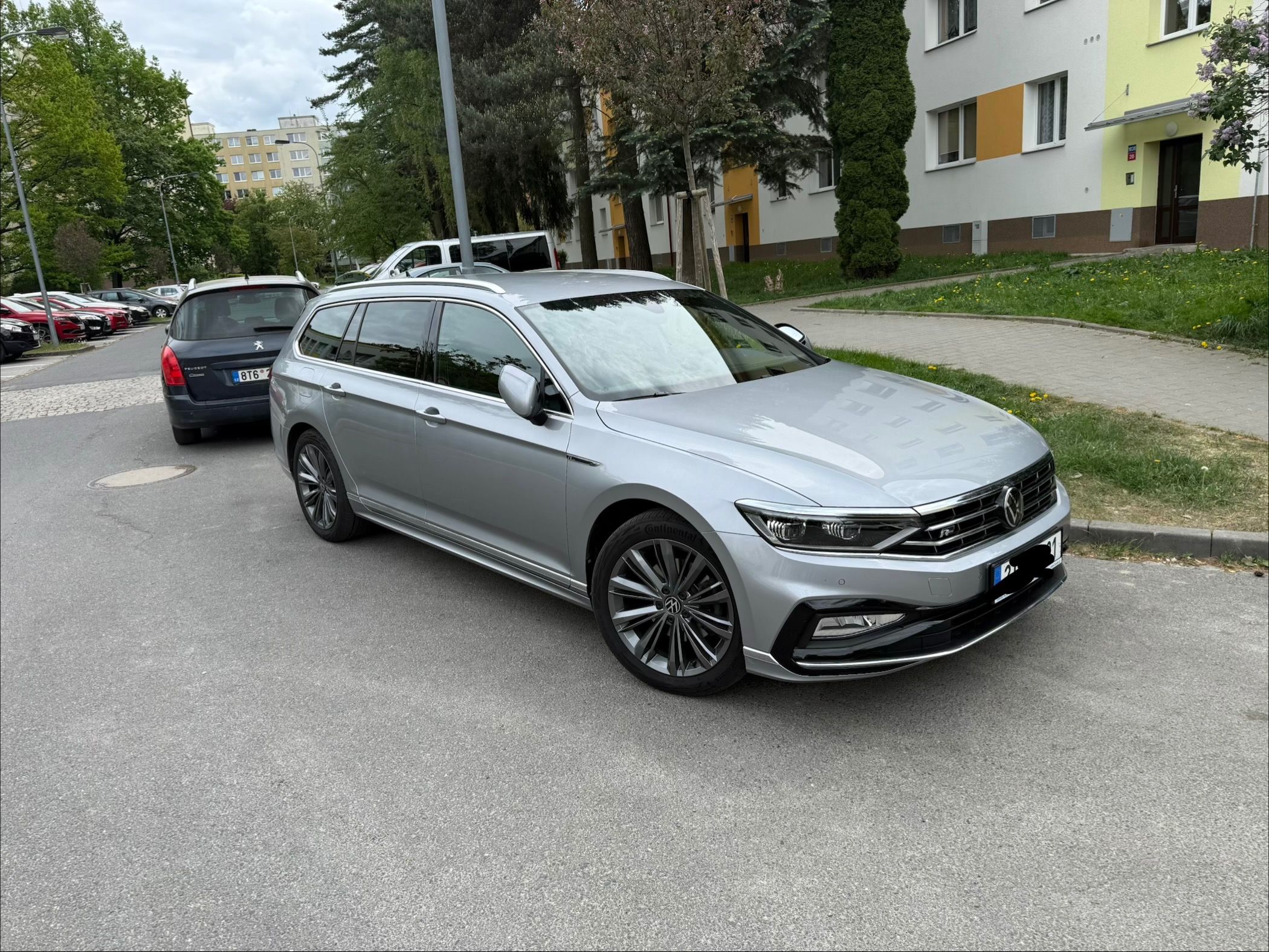 Volkswagen Passat, 2.0 tsi 140 kw R line - fotka 2