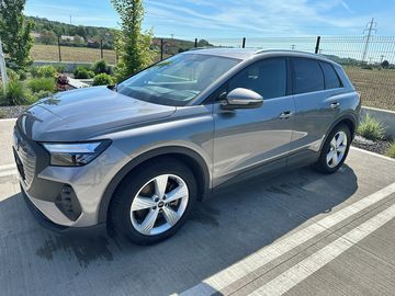 AUDI Q4 E-TRON,82Kw- Sport