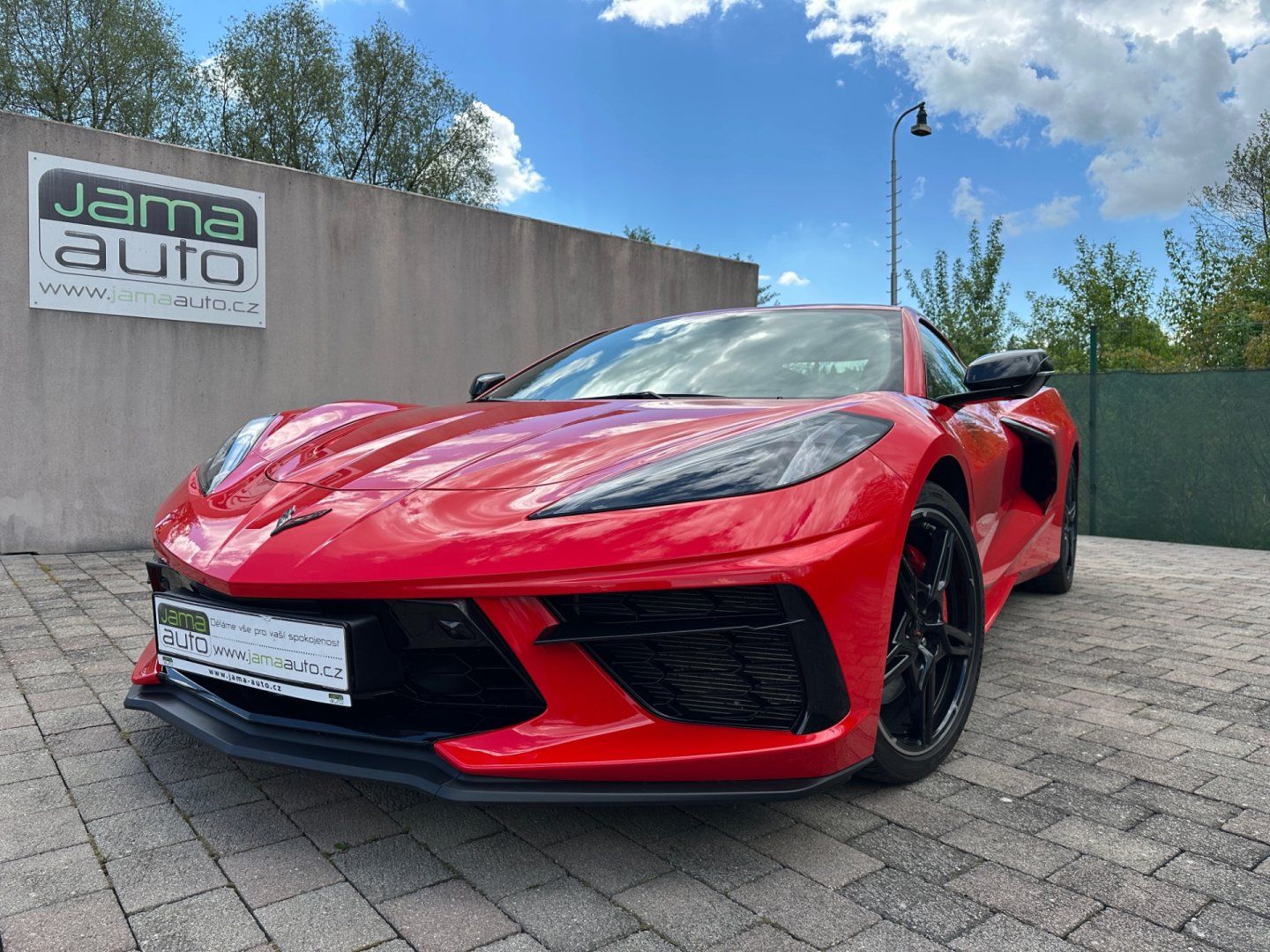 Chevrolet Corvette, C8 Stingray 6.2 V8 354kW Targa - fotka 5
