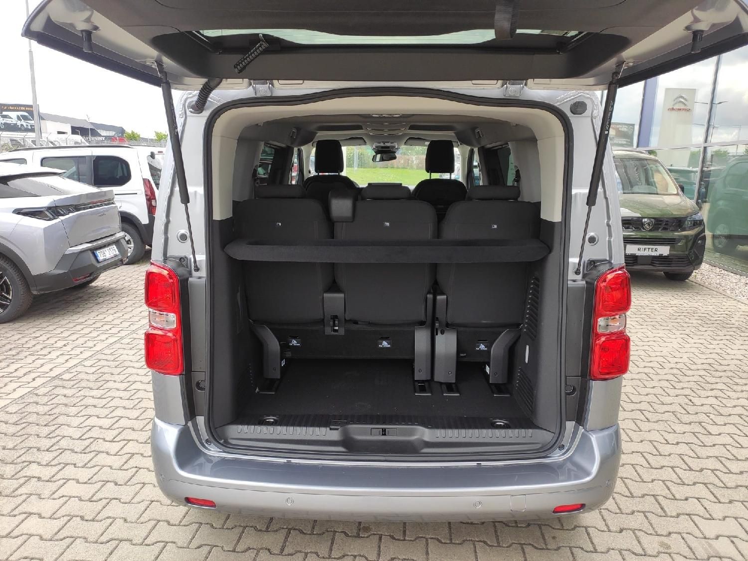 Peugeot Traveller, L2 2.2 HDI 150k MAN6 WEBASTO - fotka 6