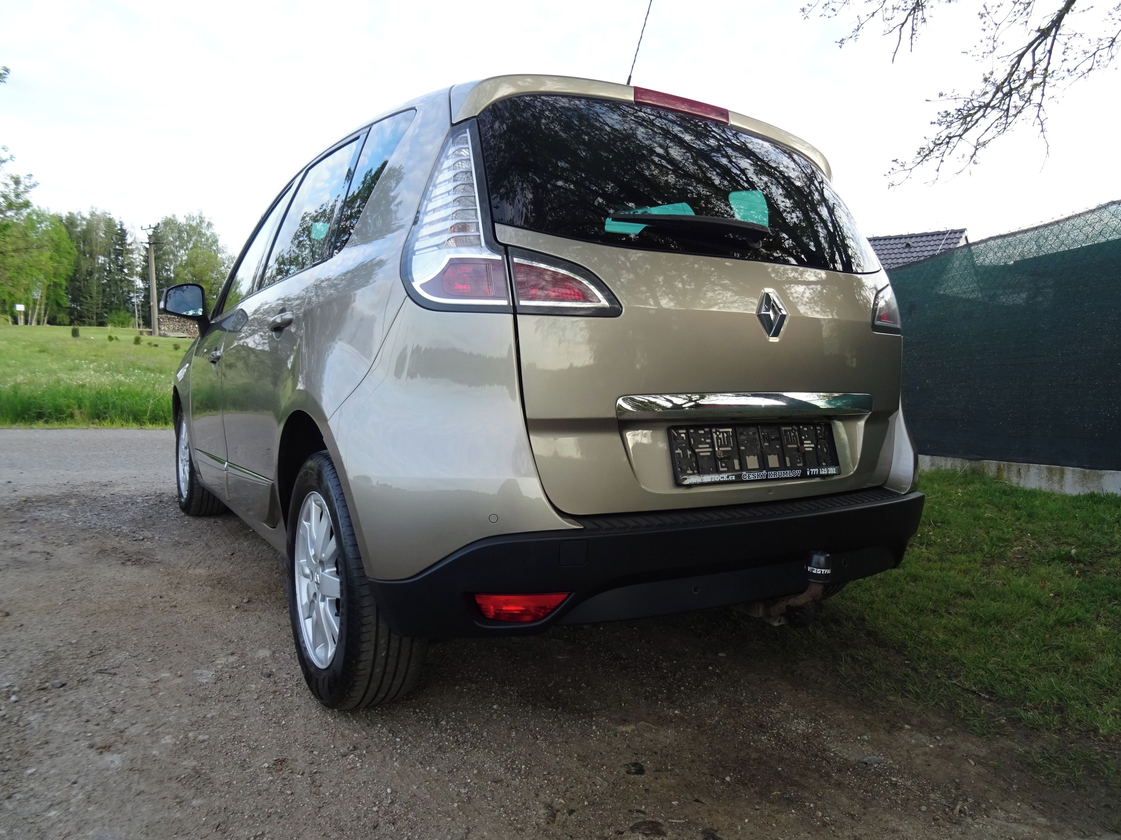 Renault Scénic, 1,5 dCi 81kW pěkná výb. tažné - fotka 5