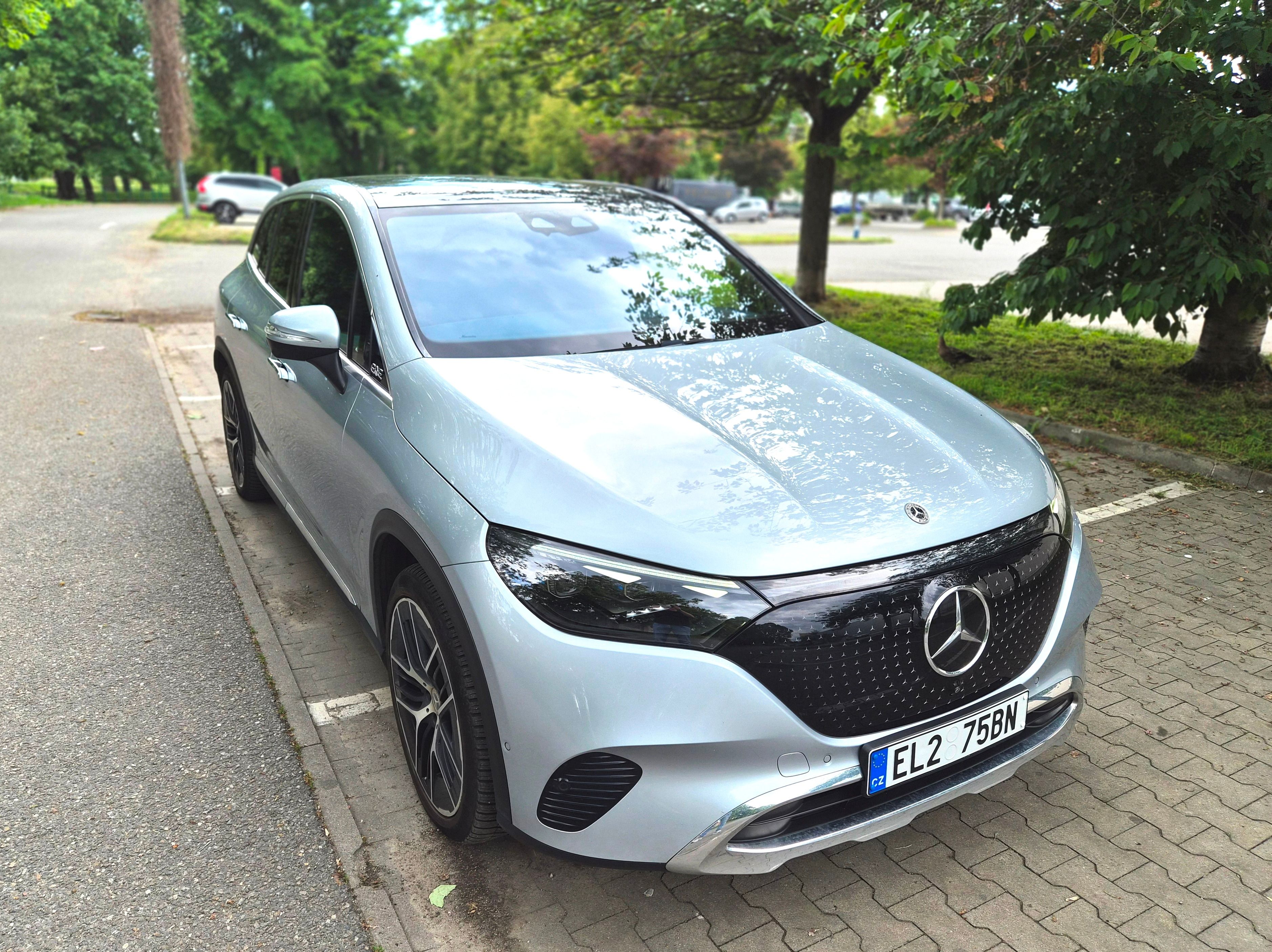Mercedes-Benz EQE, SUV 350 4M Burm/Pan/CZ/DPH - fotka 5