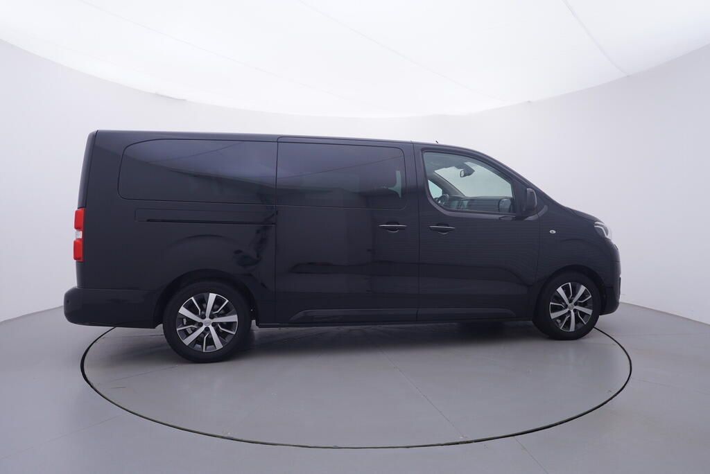 Toyota Proace, VIP 1.5 HDI 130 kW - fotka 6