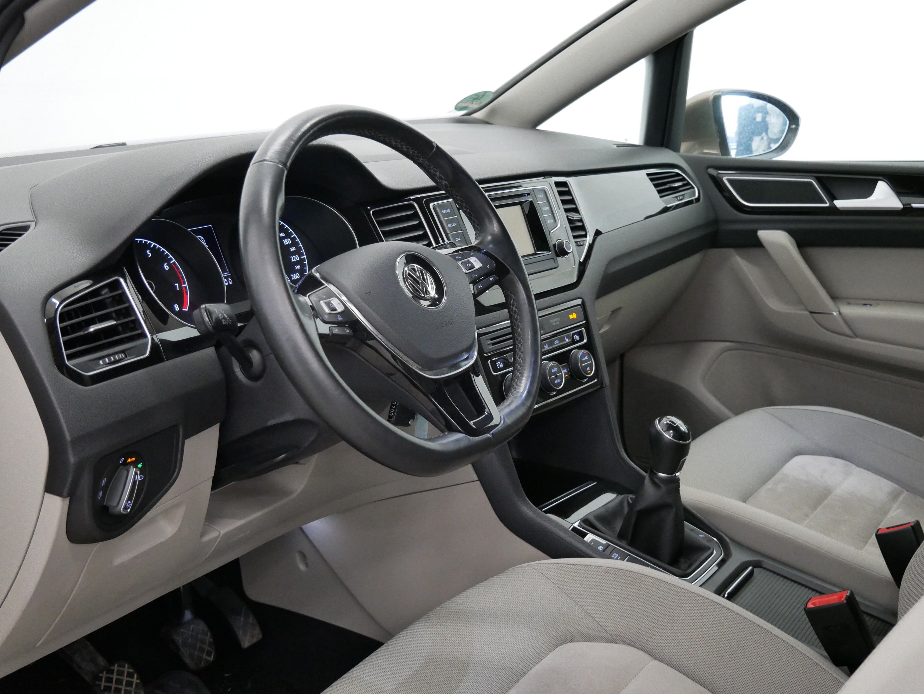 Volkswagen Golf Sportsvan, 1.4 TSI 92 kW Highline - fotka 5