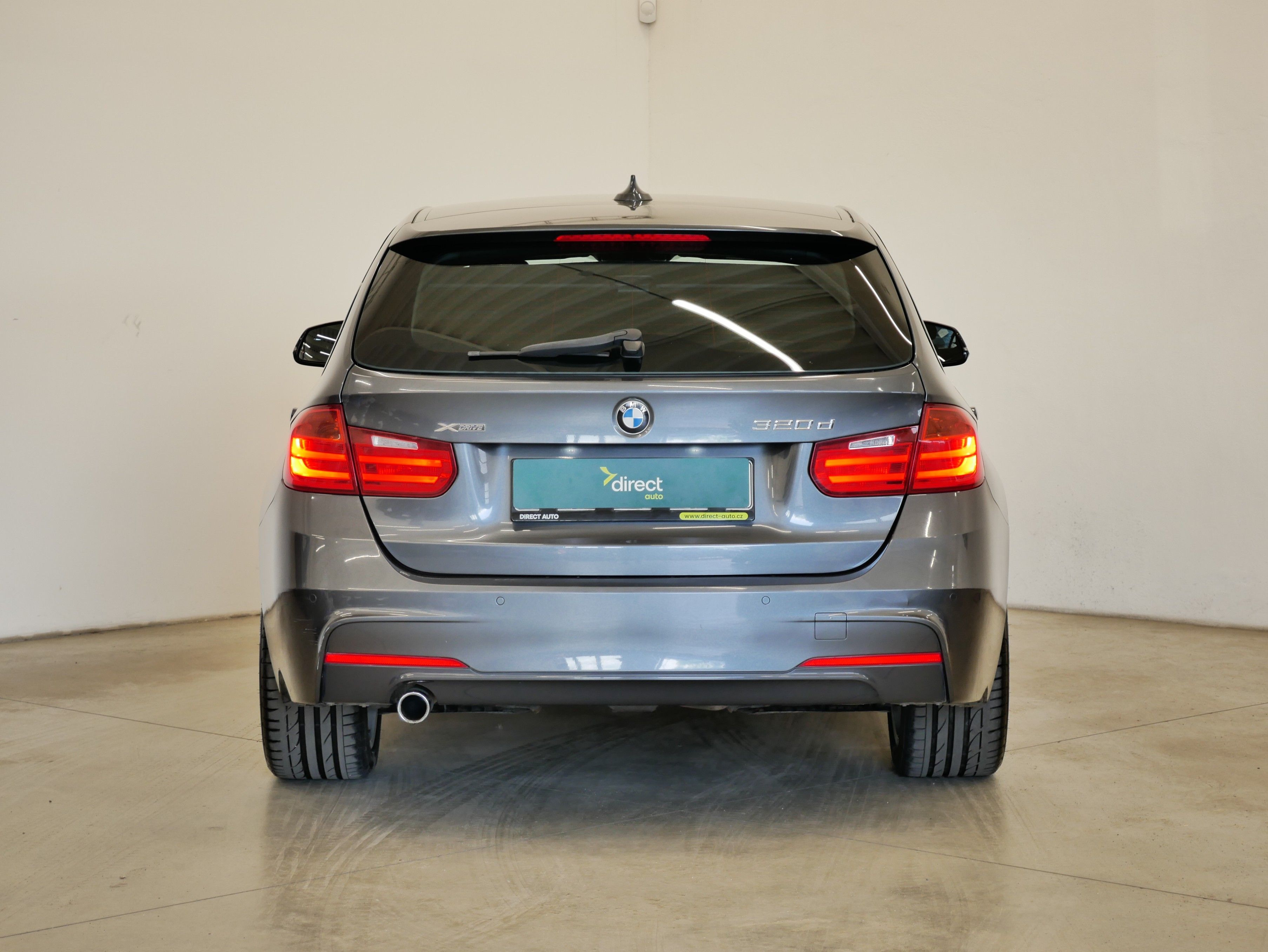 BMW Řada 3, 320D 135 kW xDrive - fotka 6
