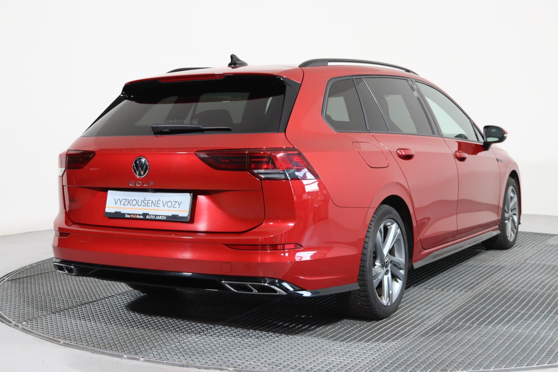 Volkswagen Golf Variant, R-Line 2,0 TDI 7DSG 110kW - fotka 2