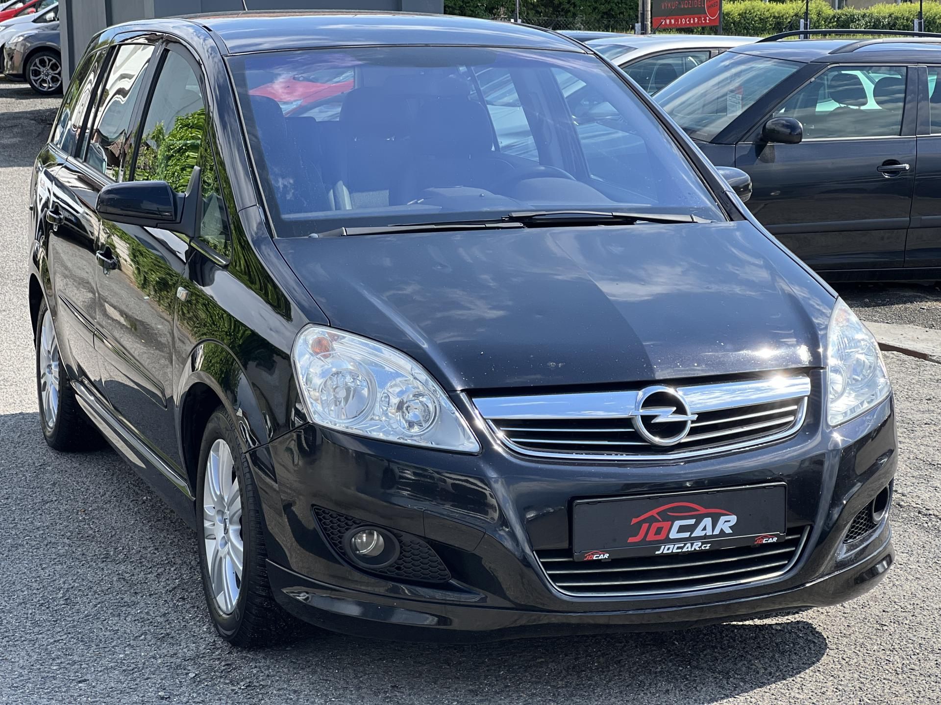 Opel Zafira, OPC paket 1.8i 16v LPG 7 MÍST - fotka 3