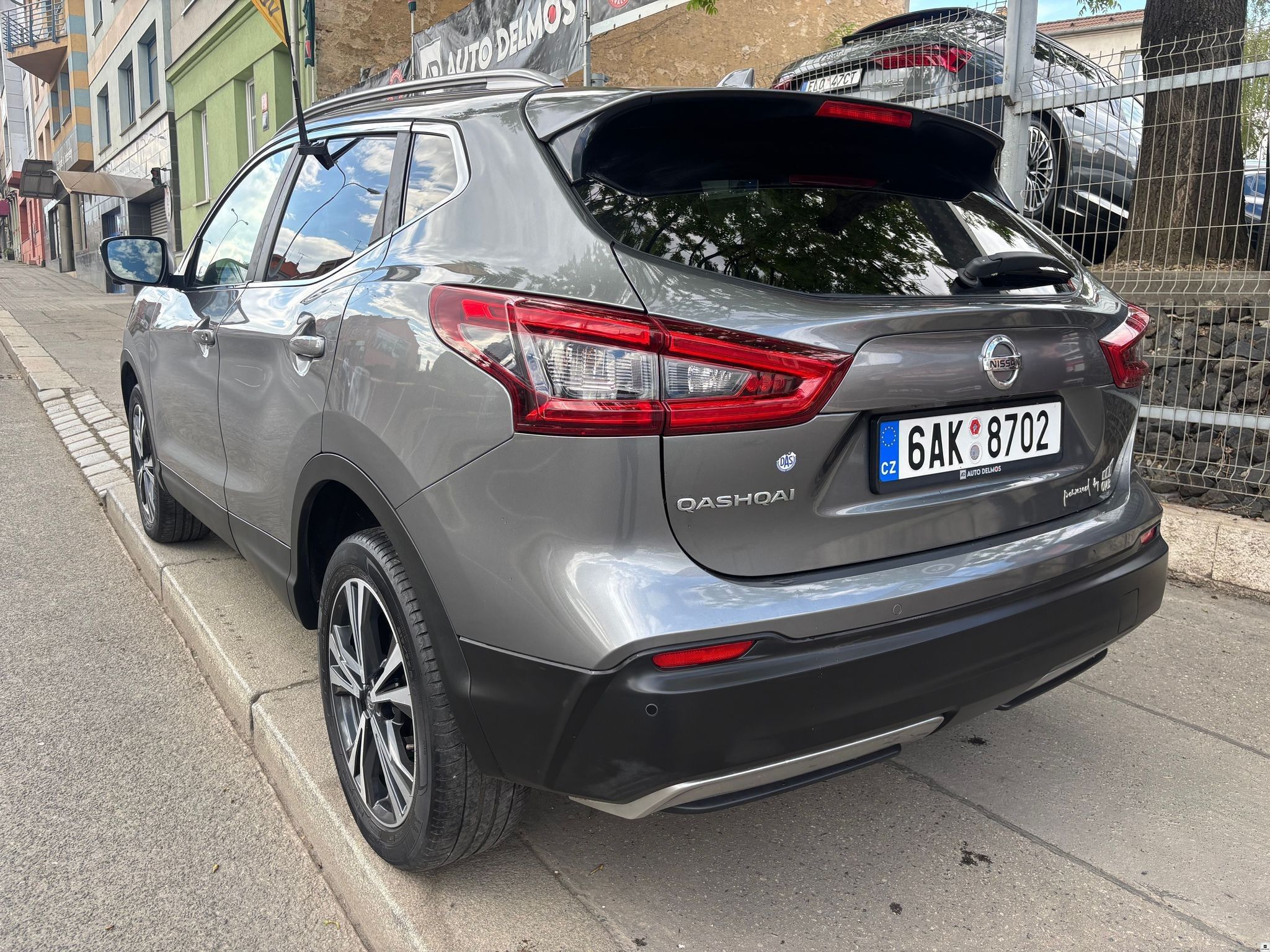 Nissan Qashqai, 1.6DIG-T/2018/N-CON/1M/CZ-ZÁR - fotka 3