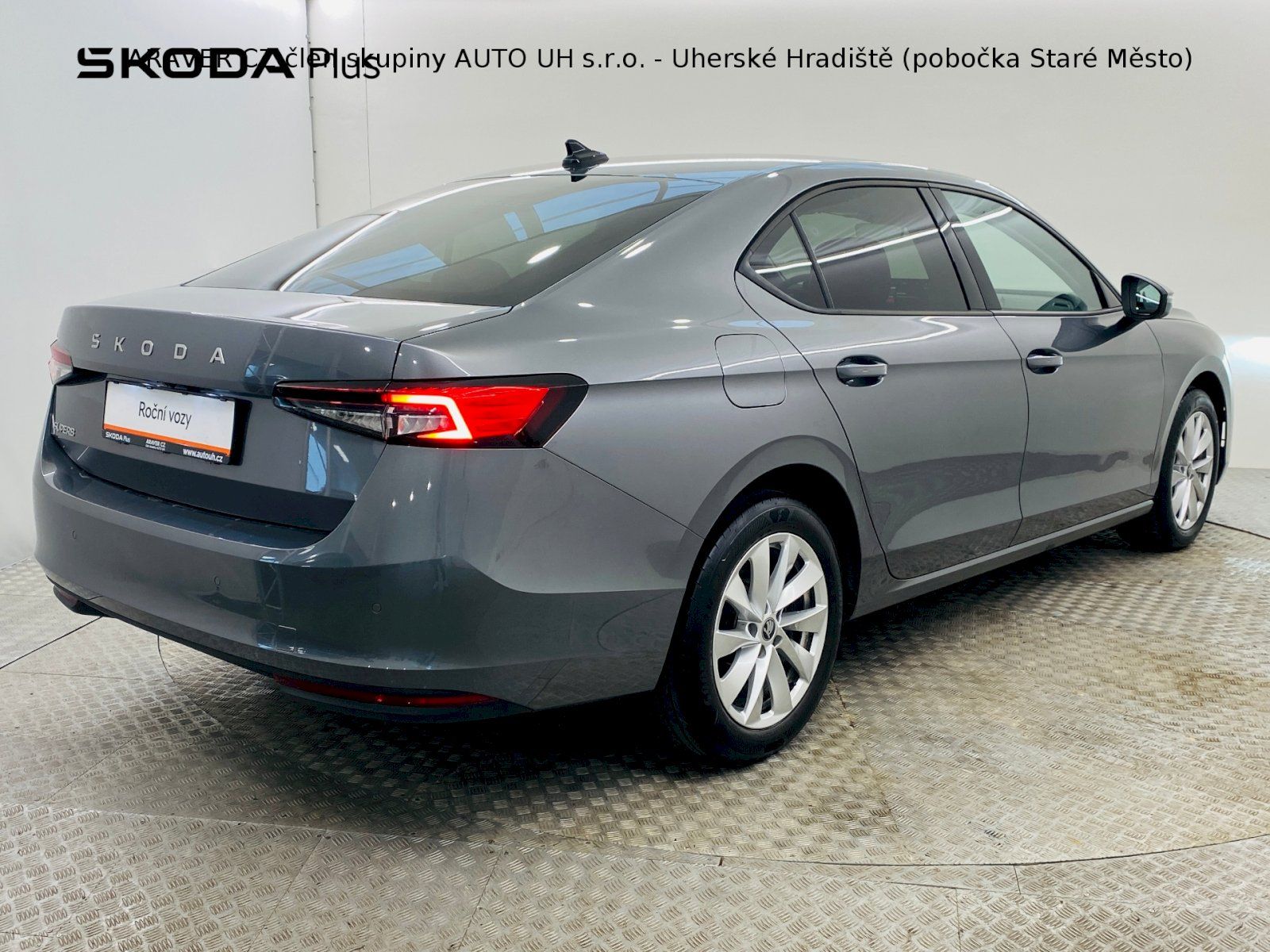 Škoda Superb, 1.5 TSI m-HEV 110kW DSG Select - fotka 2
