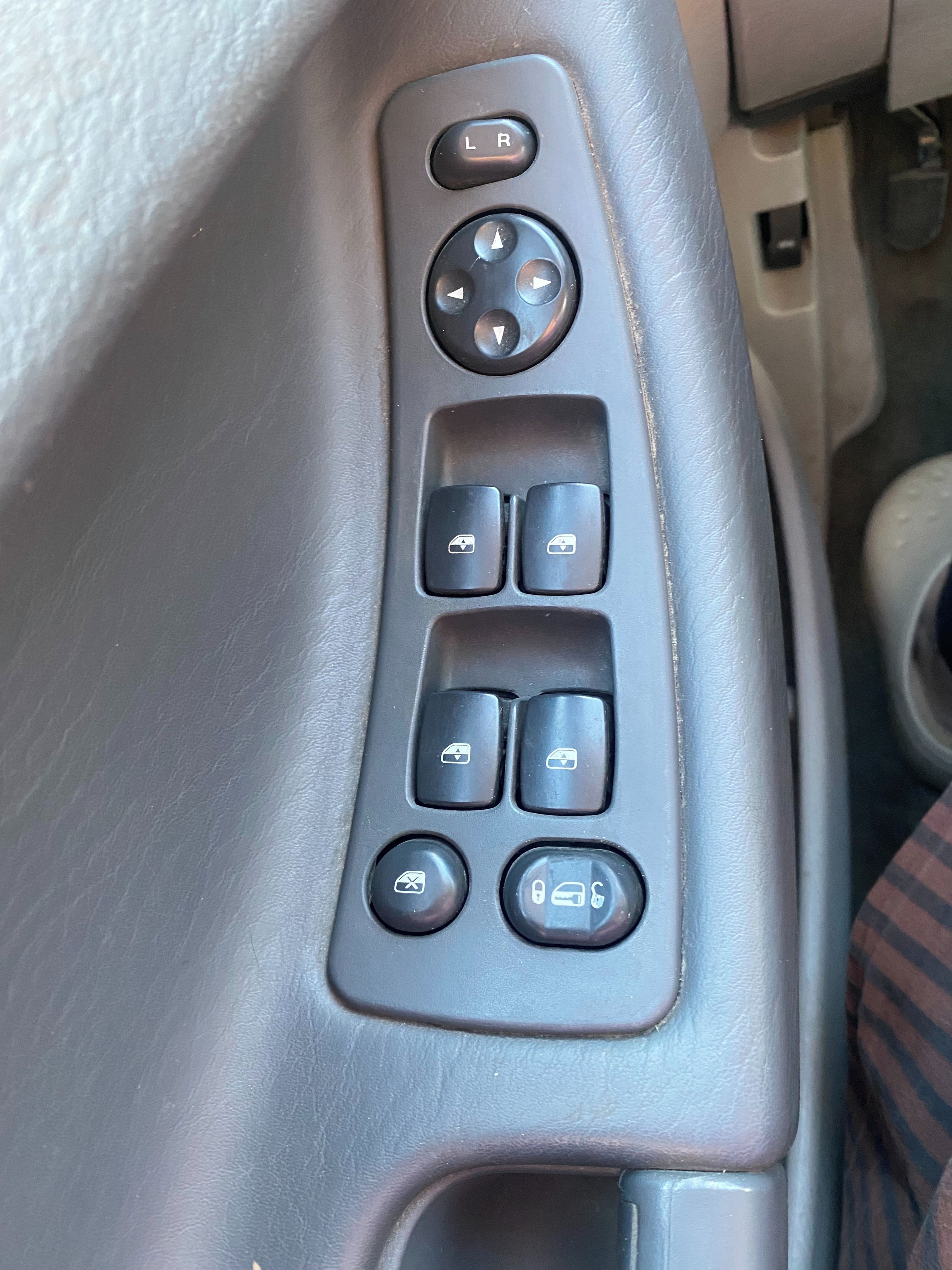 Chrysler Pacifica, 4.0 automat, kůže,170tis km - fotka 6
