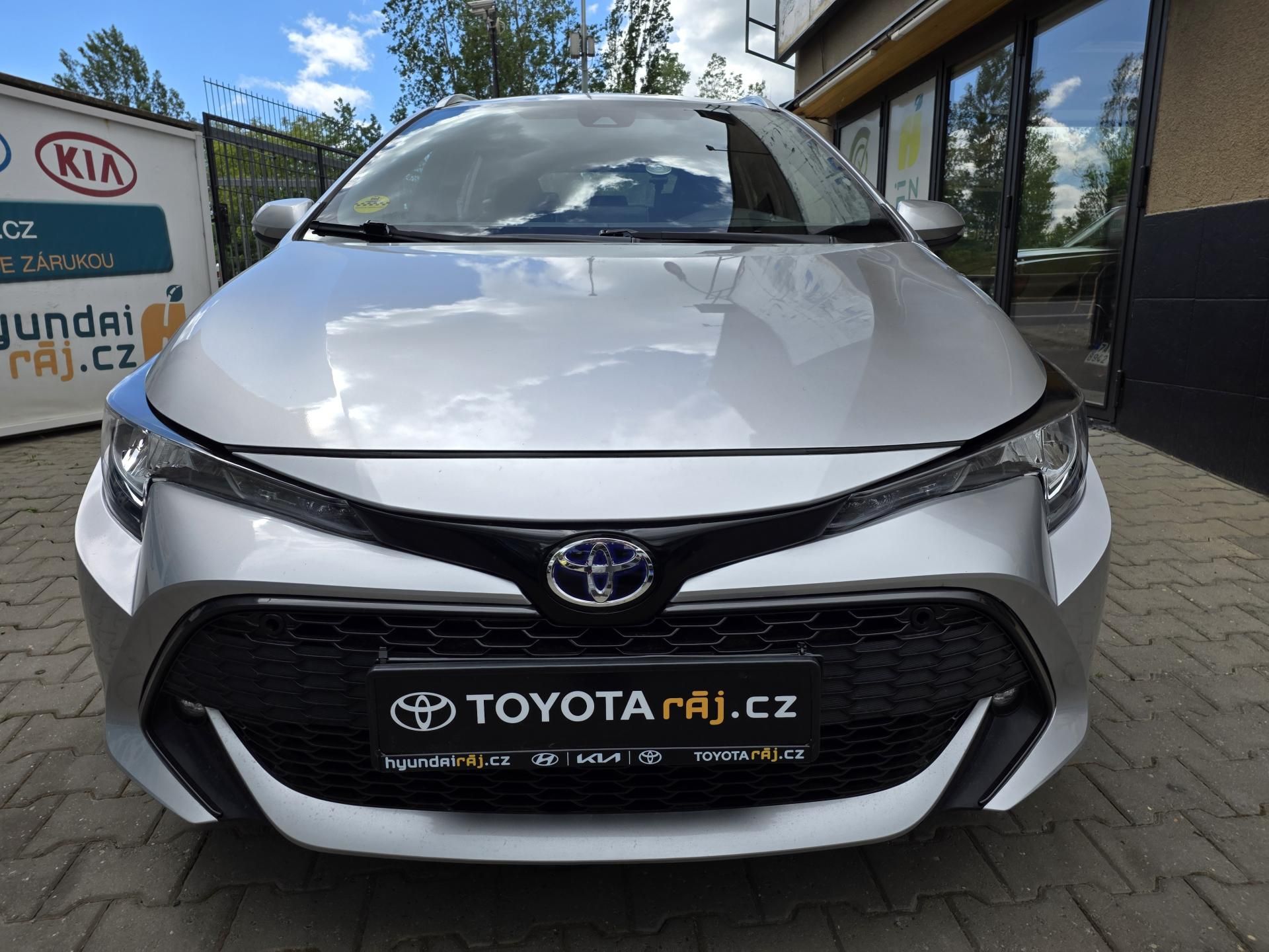 Toyota Corolla, 1.8-HYBRID-KAMERA-AUT.KLIMA
