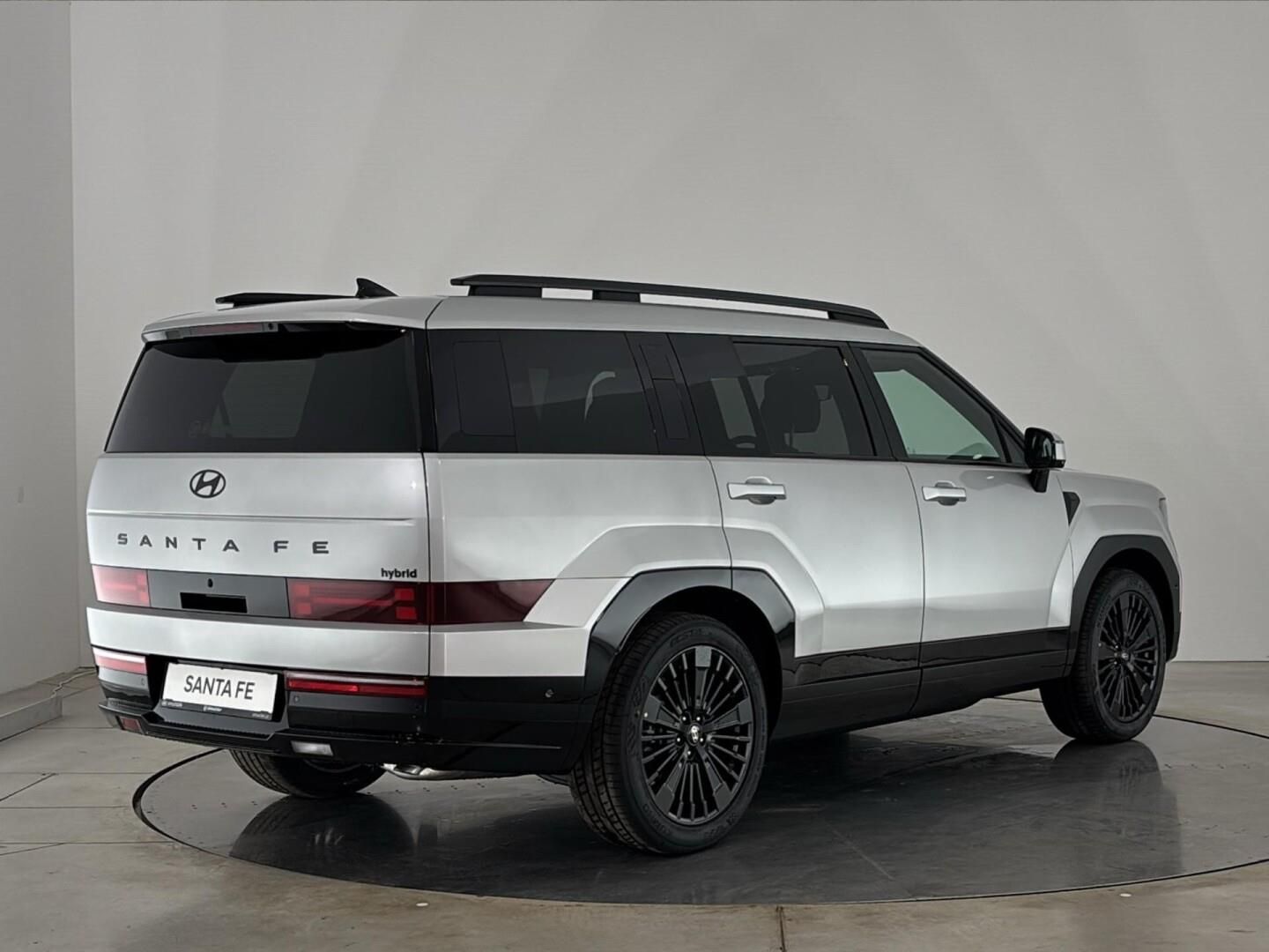 Hyundai Santa Fe, 1.6 T-Gdi HEV / 176 kW Calligr - fotka 2