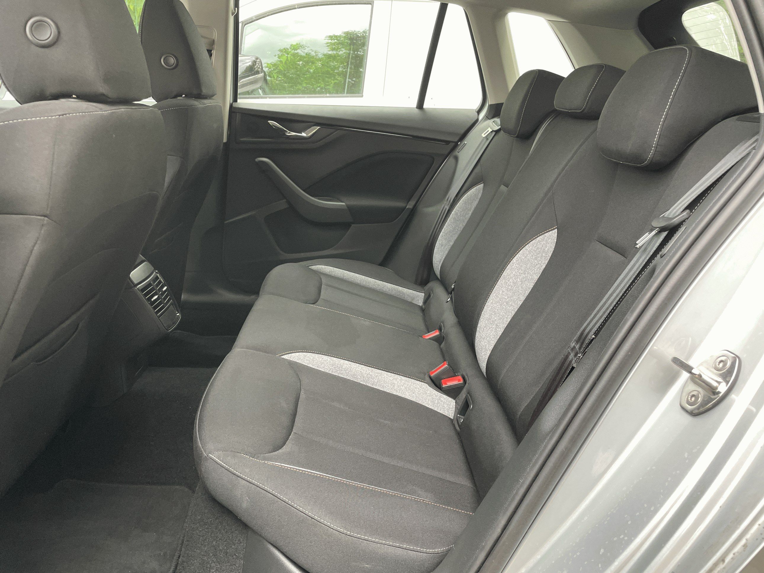 Škoda Kamiq, 1,0 TSI 85 kW Selection - fotka 6