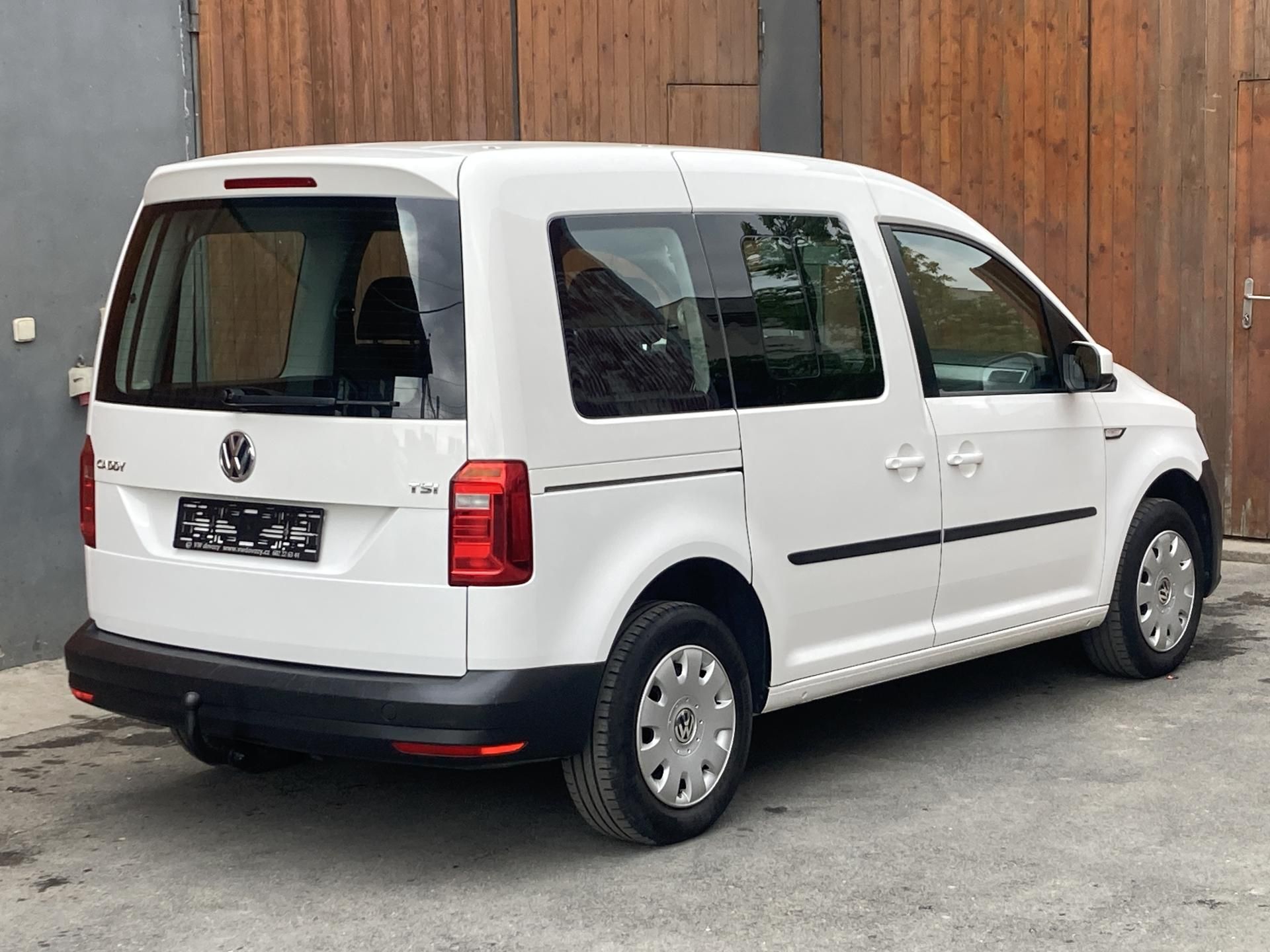 Volkswagen Caddy, TSi benzín 5 - 7 míst - fotka 4