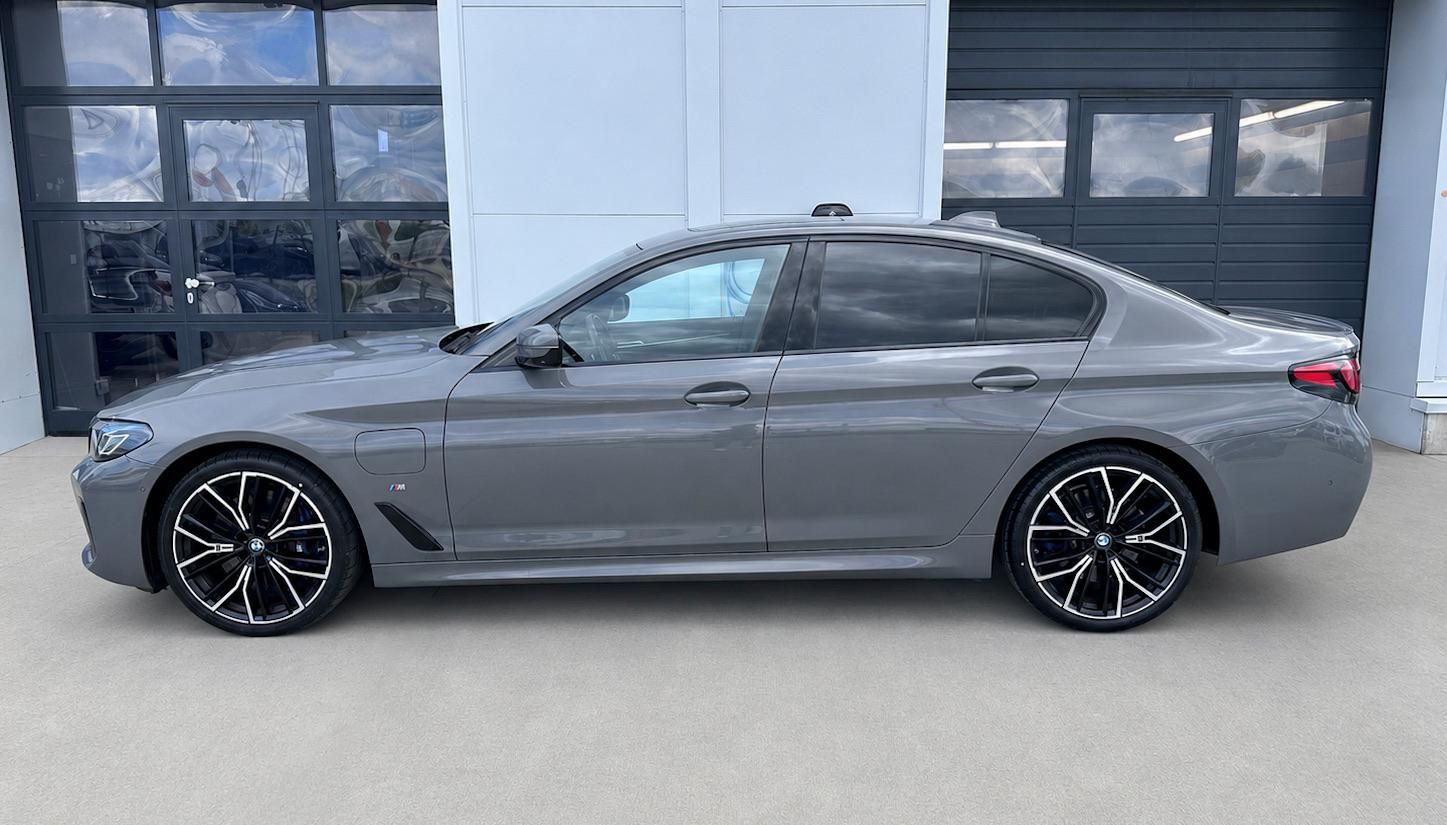 BMW Řada 5, 545e xDrive M-Sport - fotka 3