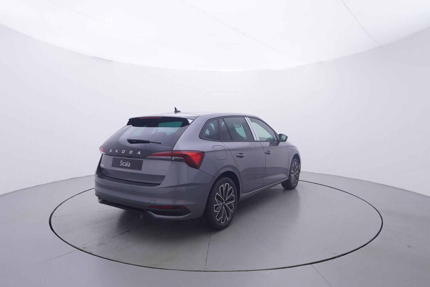 Škoda Scala, Dynamic 1,0 TSI 85 kW - fotka 5