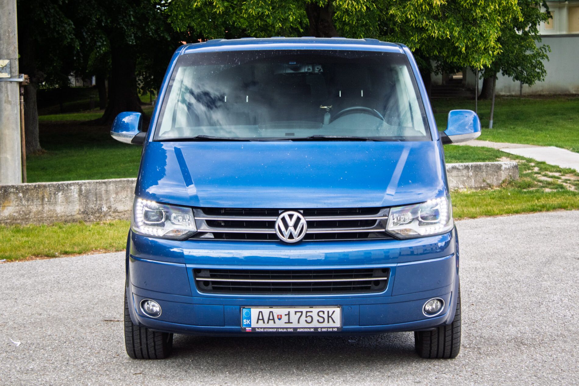 Volkswagen Multivan - fotka 2