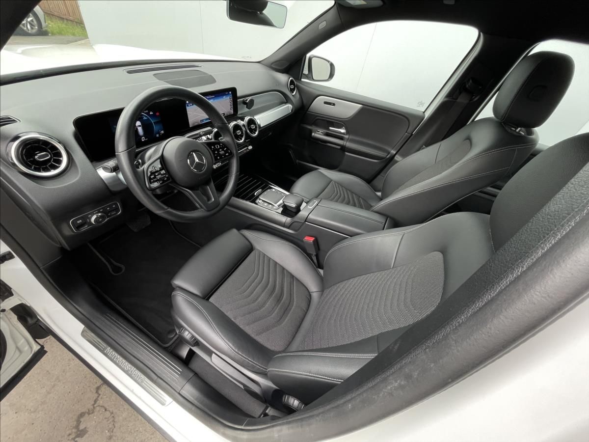 Mercedes-Benz GLB, 2,0 200d AT8 7Míst - fotka 5