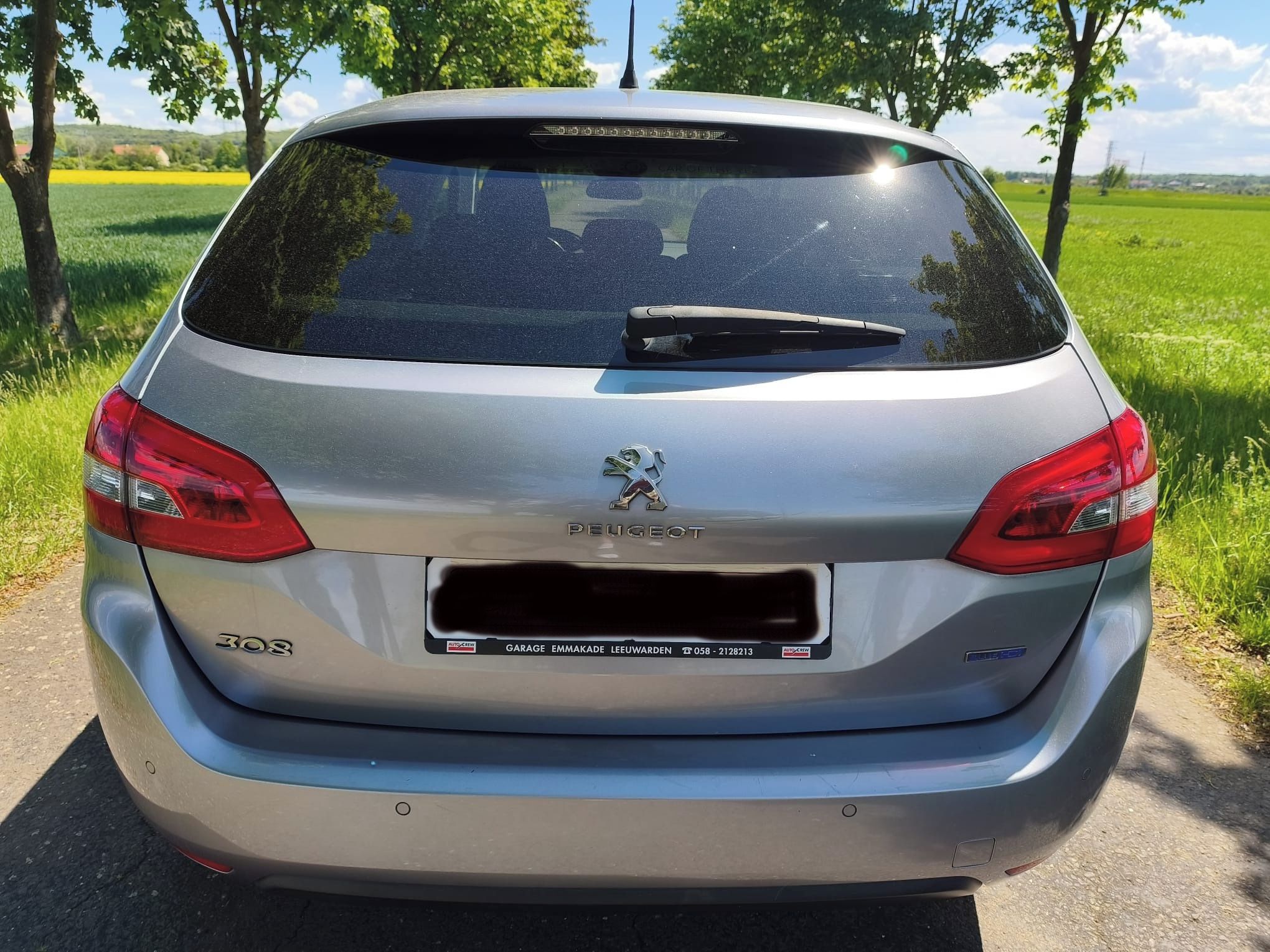 Peugeot 308, 1,6 HDi 88 kW - fotka 4
