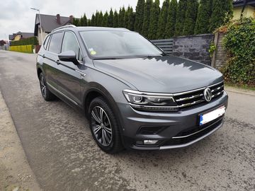 Plna vybava  7 mist dsg 4x4