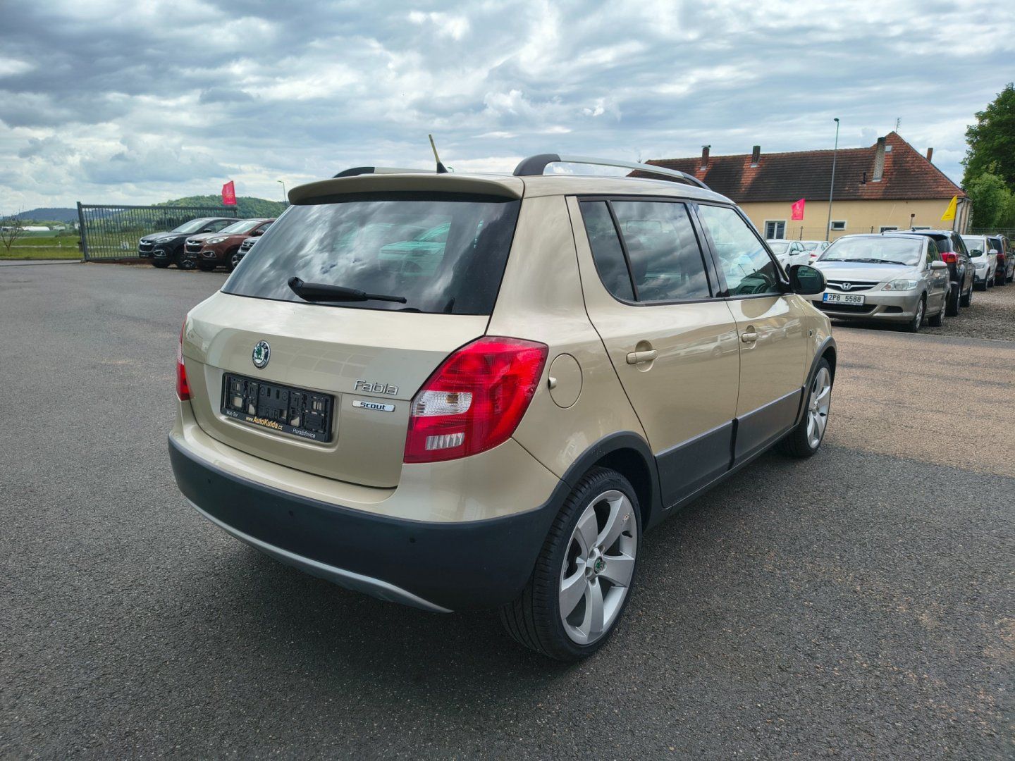 Škoda Fabia, 1,2TSi SCOUT,vyhř.sed.,servis - fotka 5