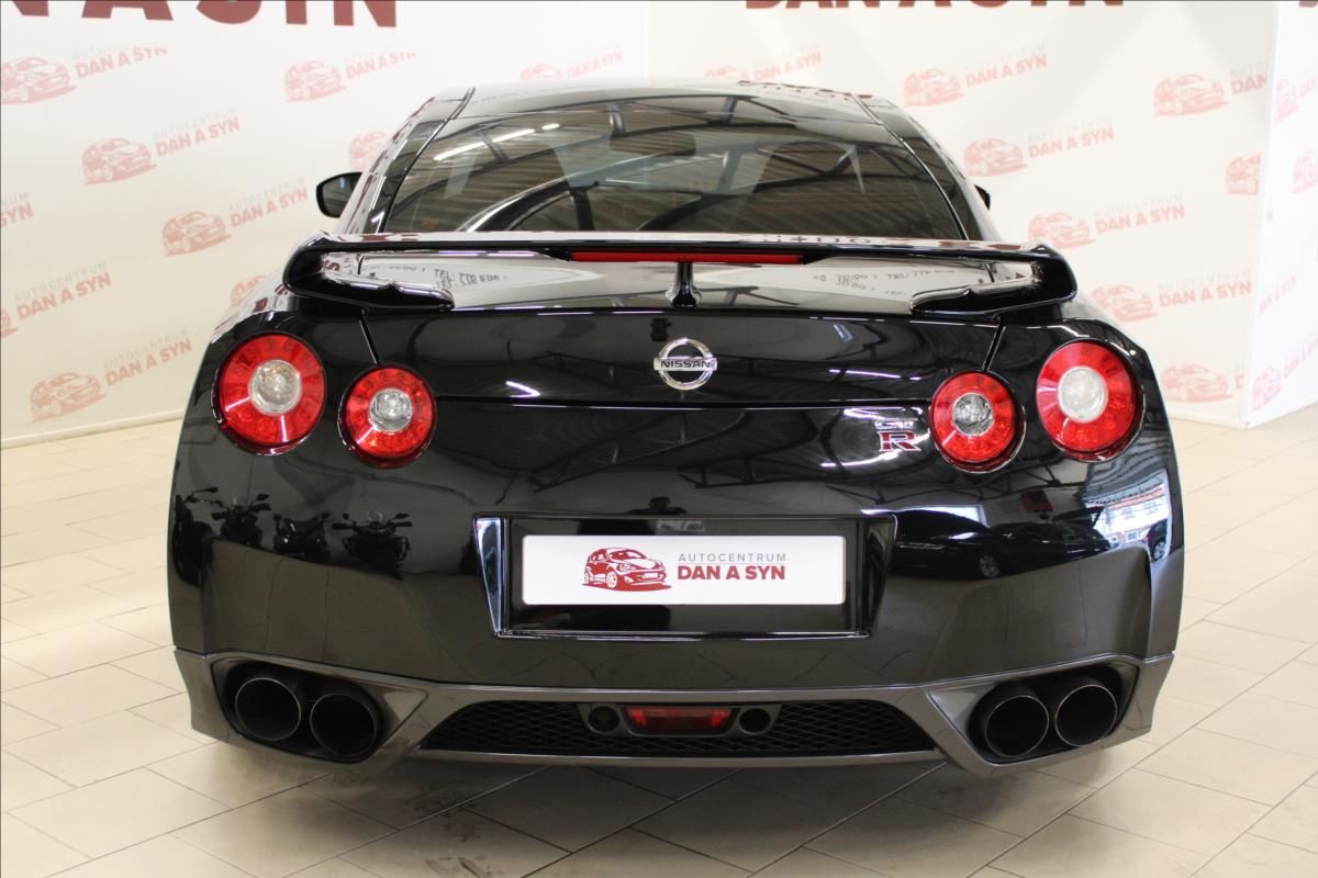 Nissan GT-R, 3,8 GT-R R35 TOP STAV - fotka 5