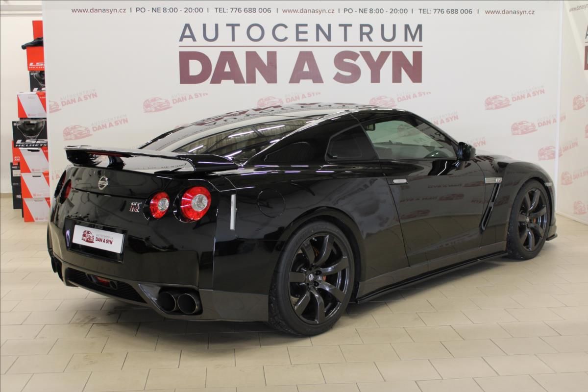 Nissan GT-R, 3,8 GT-R R35 TOP STAV - fotka 4
