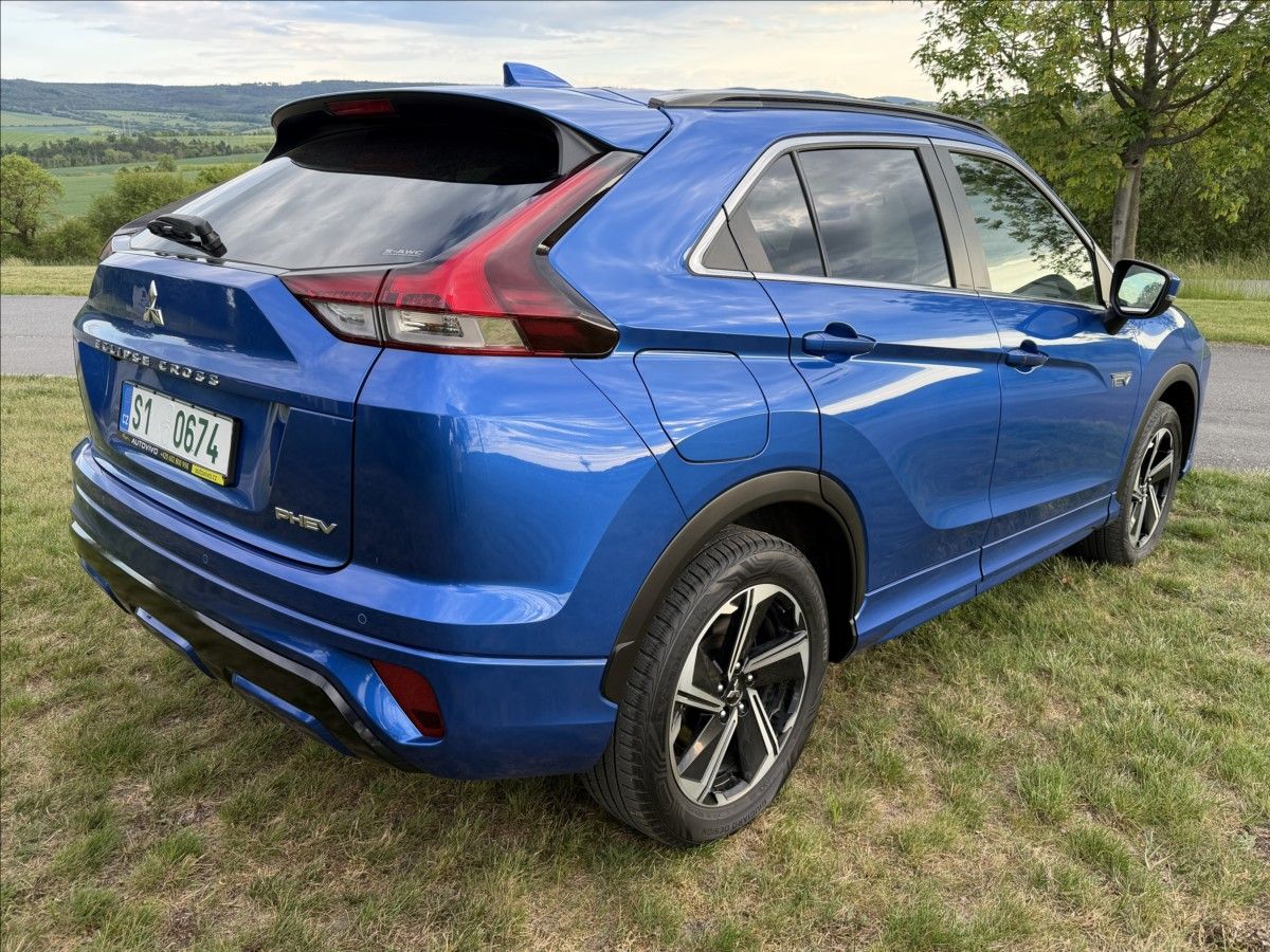 Mitsubishi Eclipse, 2,4 Cross Plus Select Hybrid - fotka 3