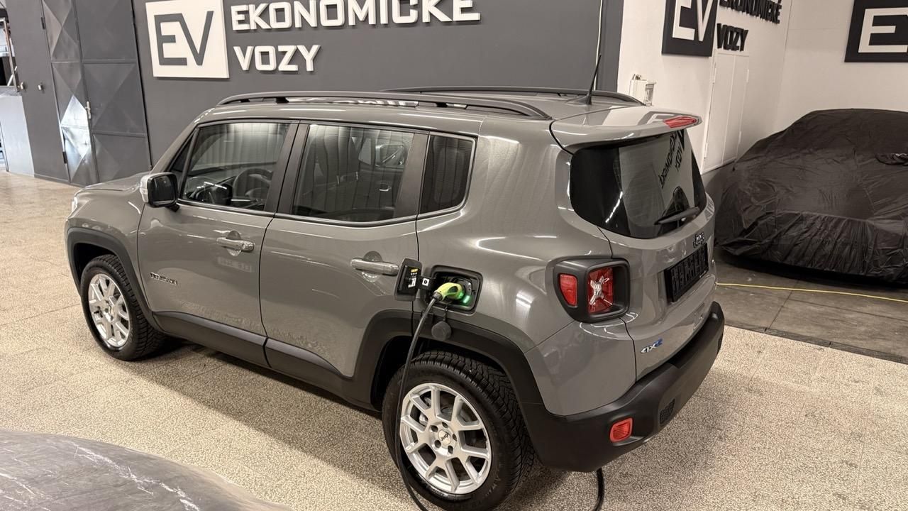 Jeep Renegade, T4 4X4, PHEV,50KM DOJEZD - fotka 6